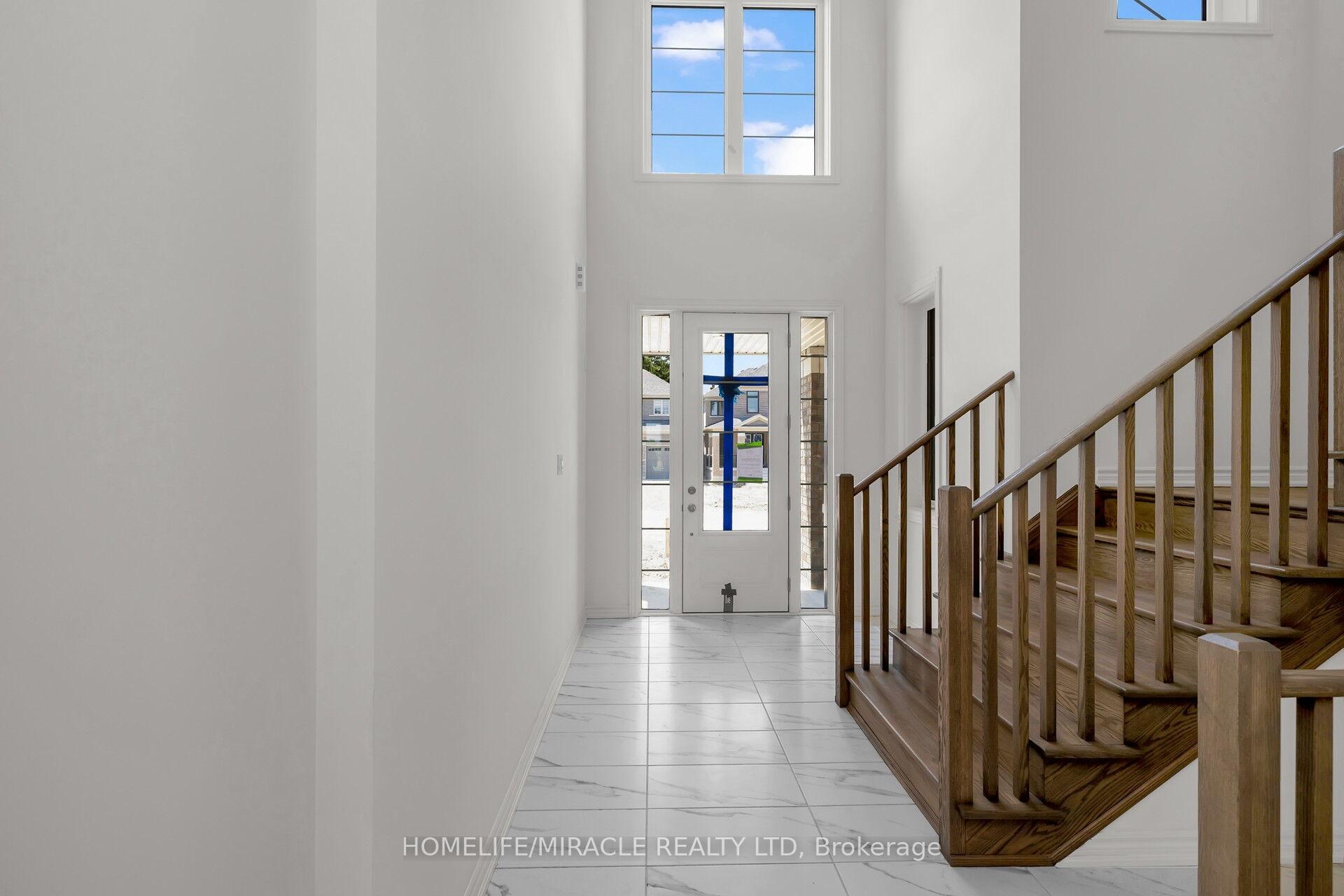 Photo 8 of 41 Sandhill Crescent, Adjala-Tosorontio, Colgan — HOMEH