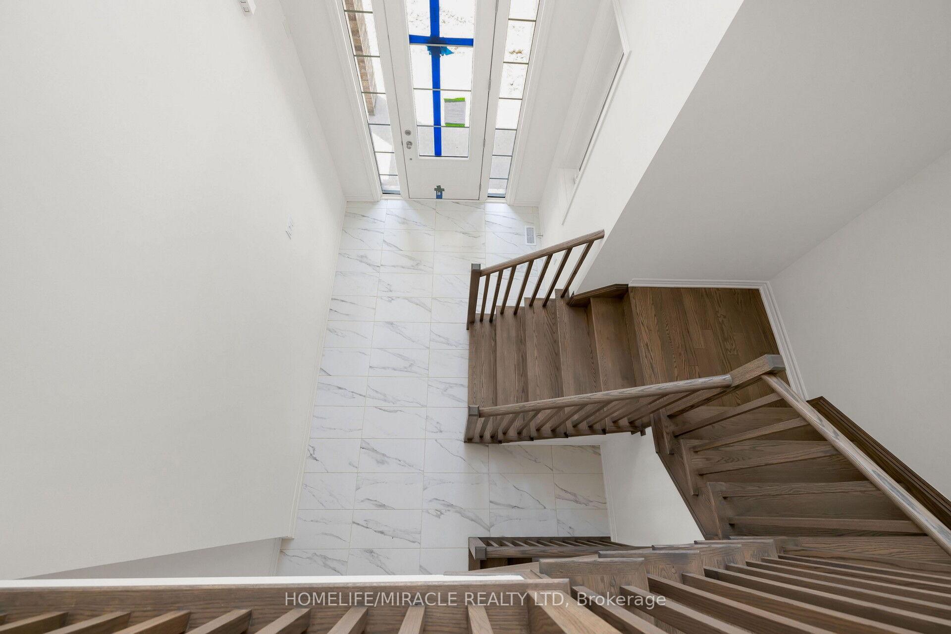 Photo 27 of 41 Sandhill Crescent, Adjala-Tosorontio, Colgan — HOMEH