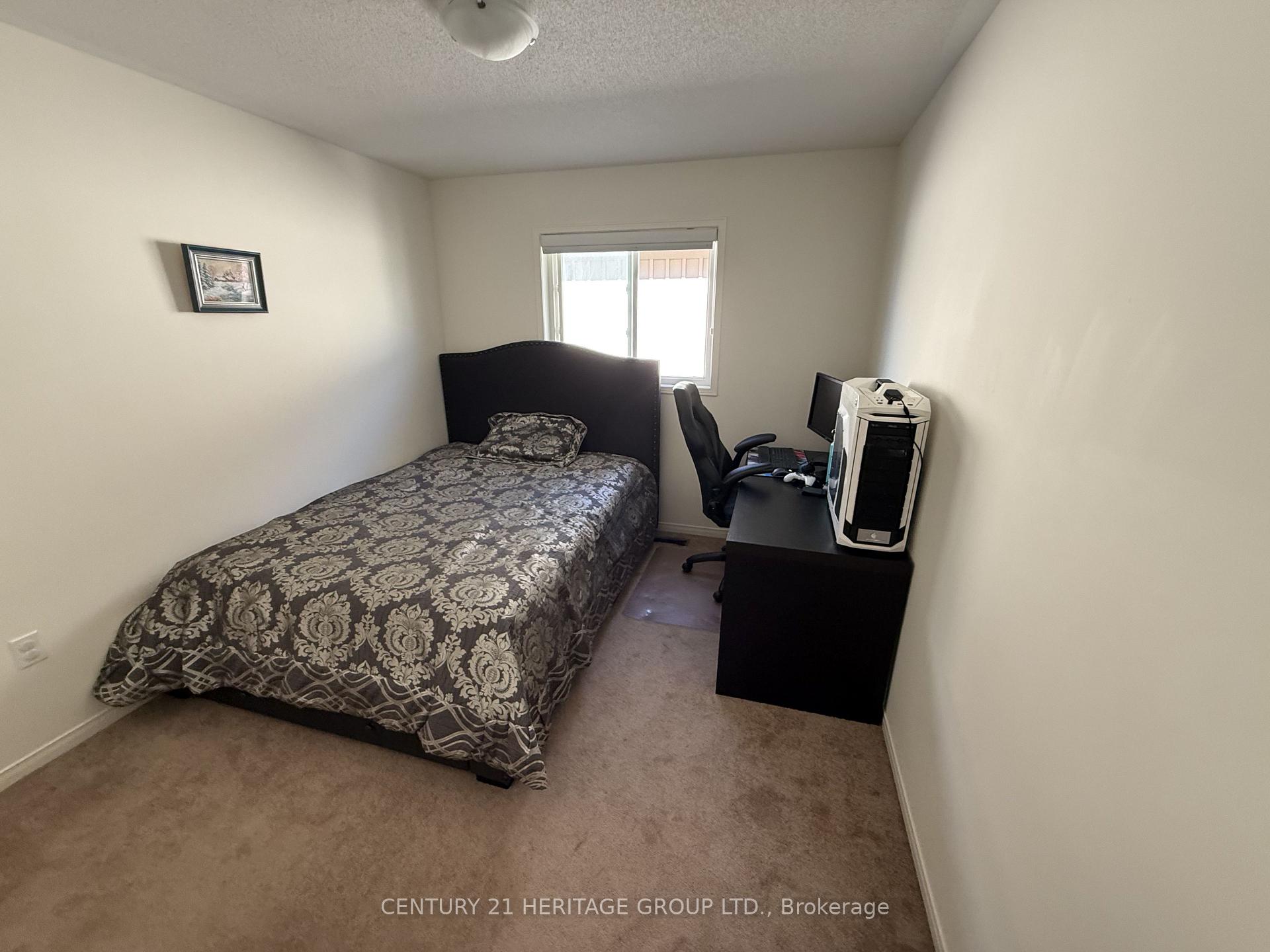 Photo 30 of 134 Edwin Carr Upper Street, Clarington, Bowmanville — HOMEH