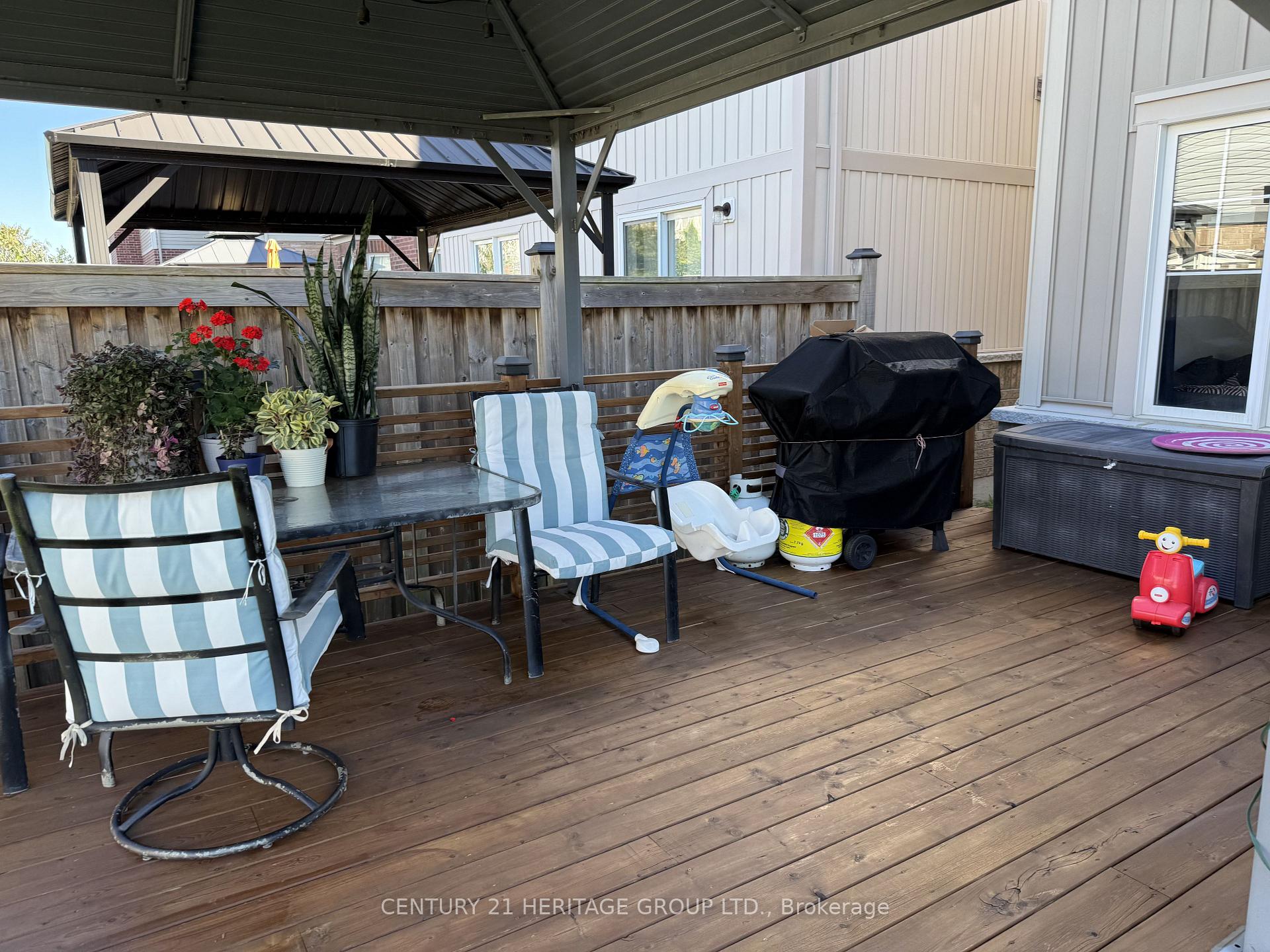 Photo 37 of 134 Edwin Carr Upper Street, Clarington, Bowmanville — HOMEH