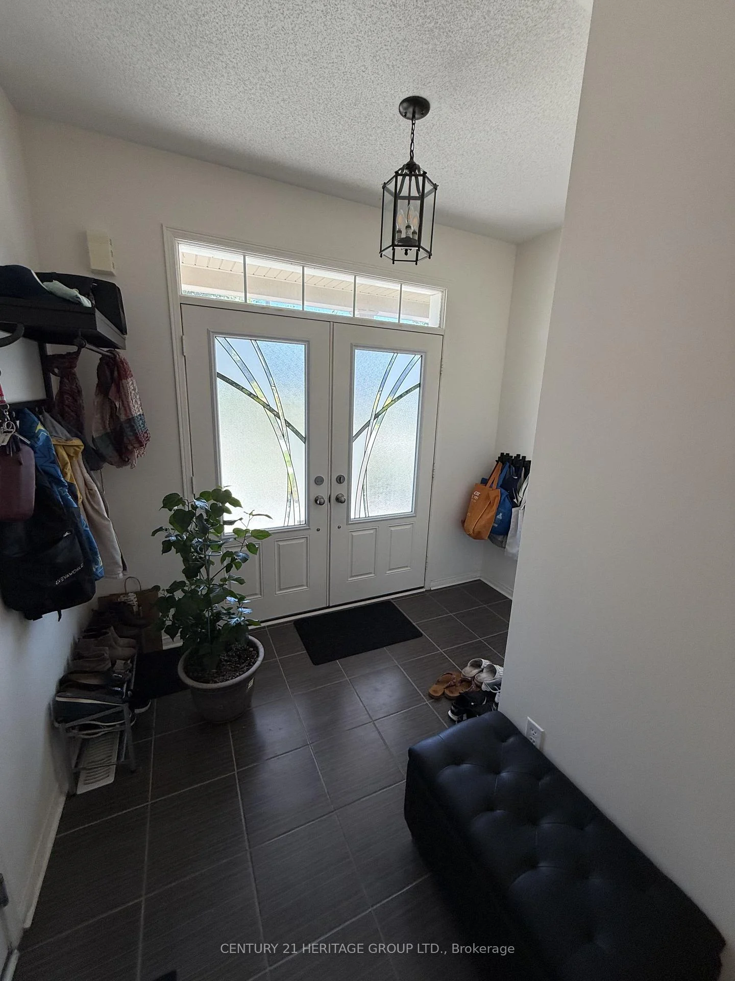 Photo 23 of 134 Edwin Carr Upper Street, Clarington, Bowmanville — HOMEH