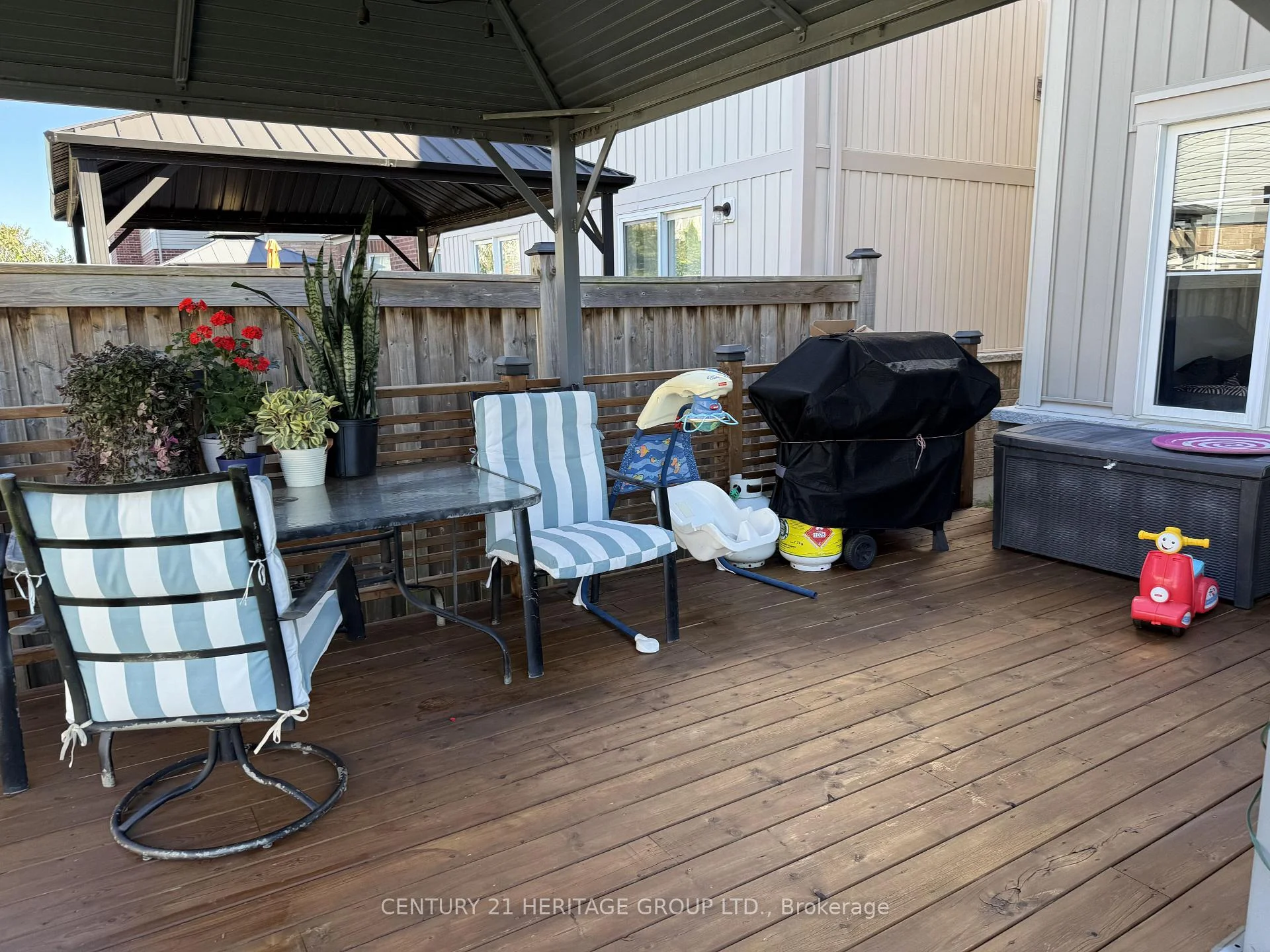 Photo 33 of 134 Edwin Carr Upper Street, Clarington, Bowmanville — HOMEH