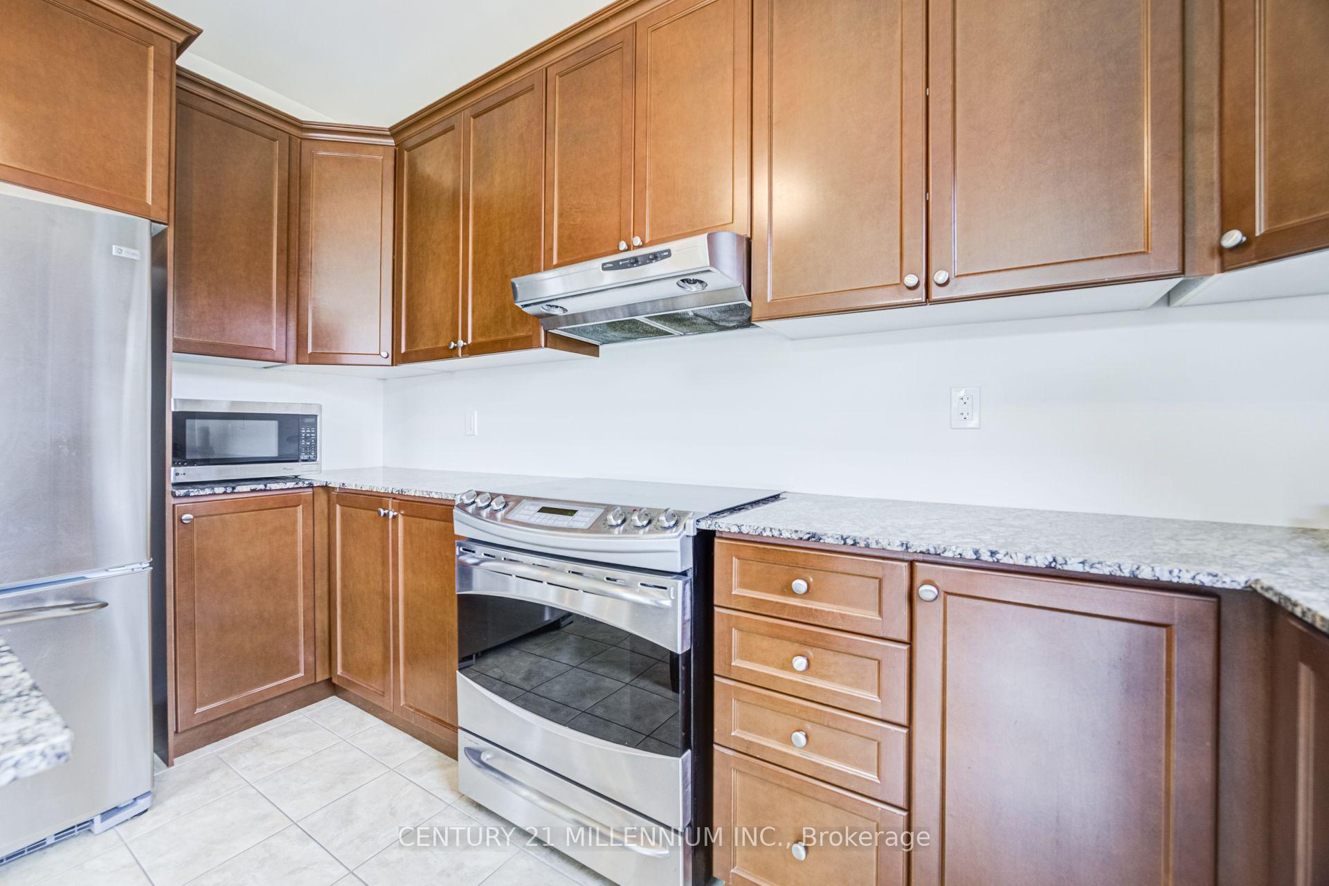 Photo 15 of 17 Island Grove, Brampton, Credit Valley — HOMEH