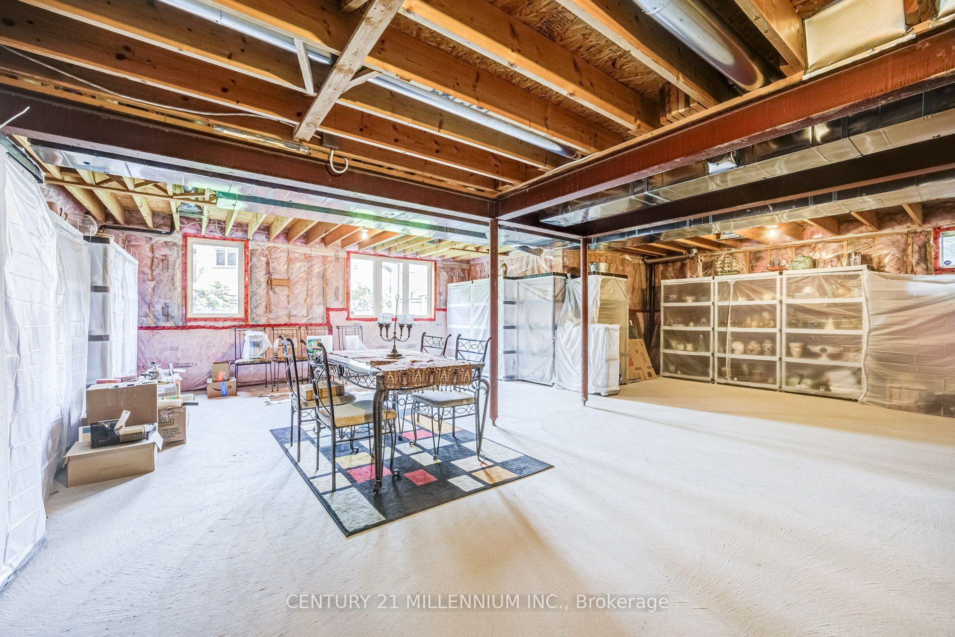 Photo 39 of 17 Island Grove, Brampton, Credit Valley — HOMEH