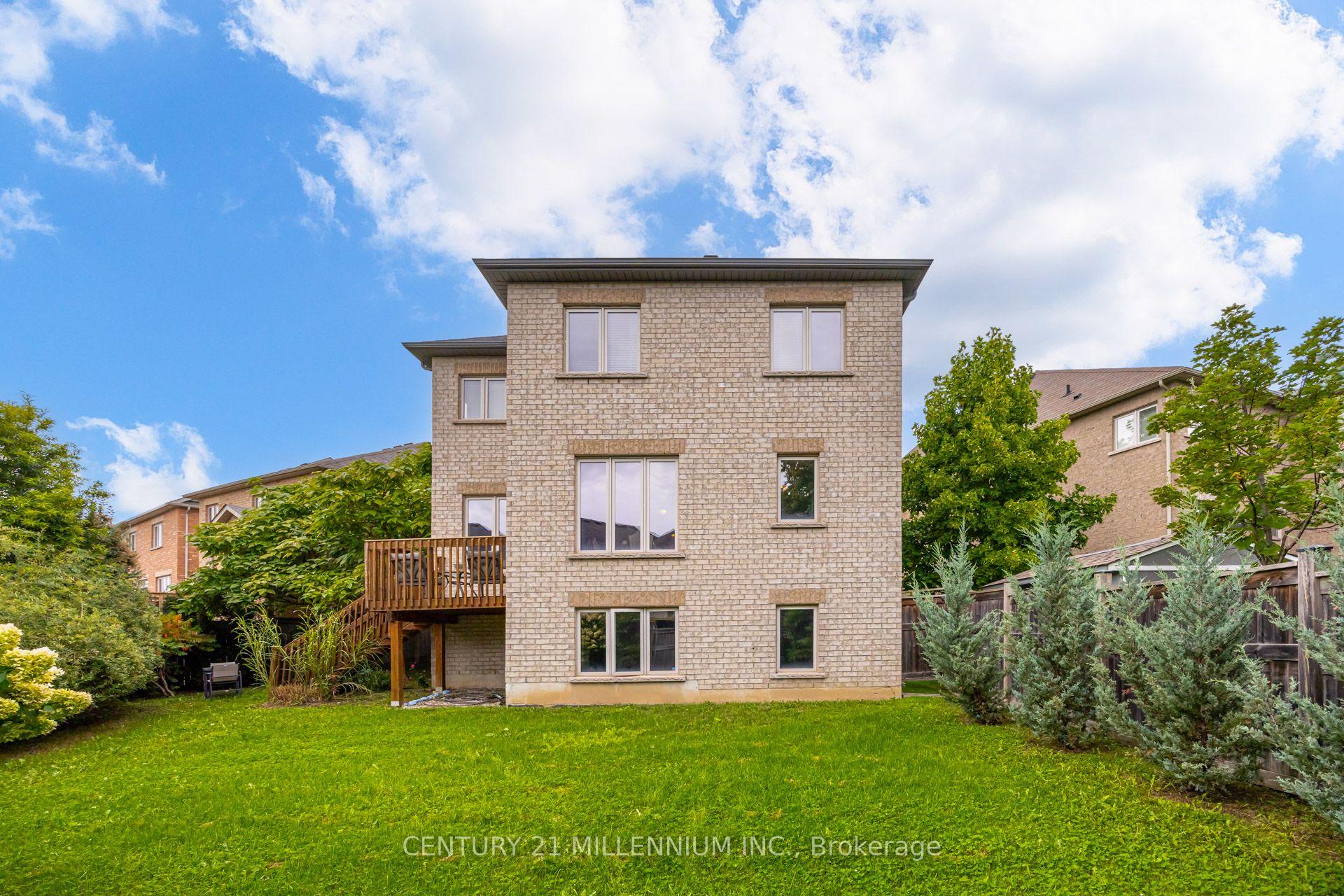 Photo 45 of 17 Island Grove, Brampton, Credit Valley — HOMEH