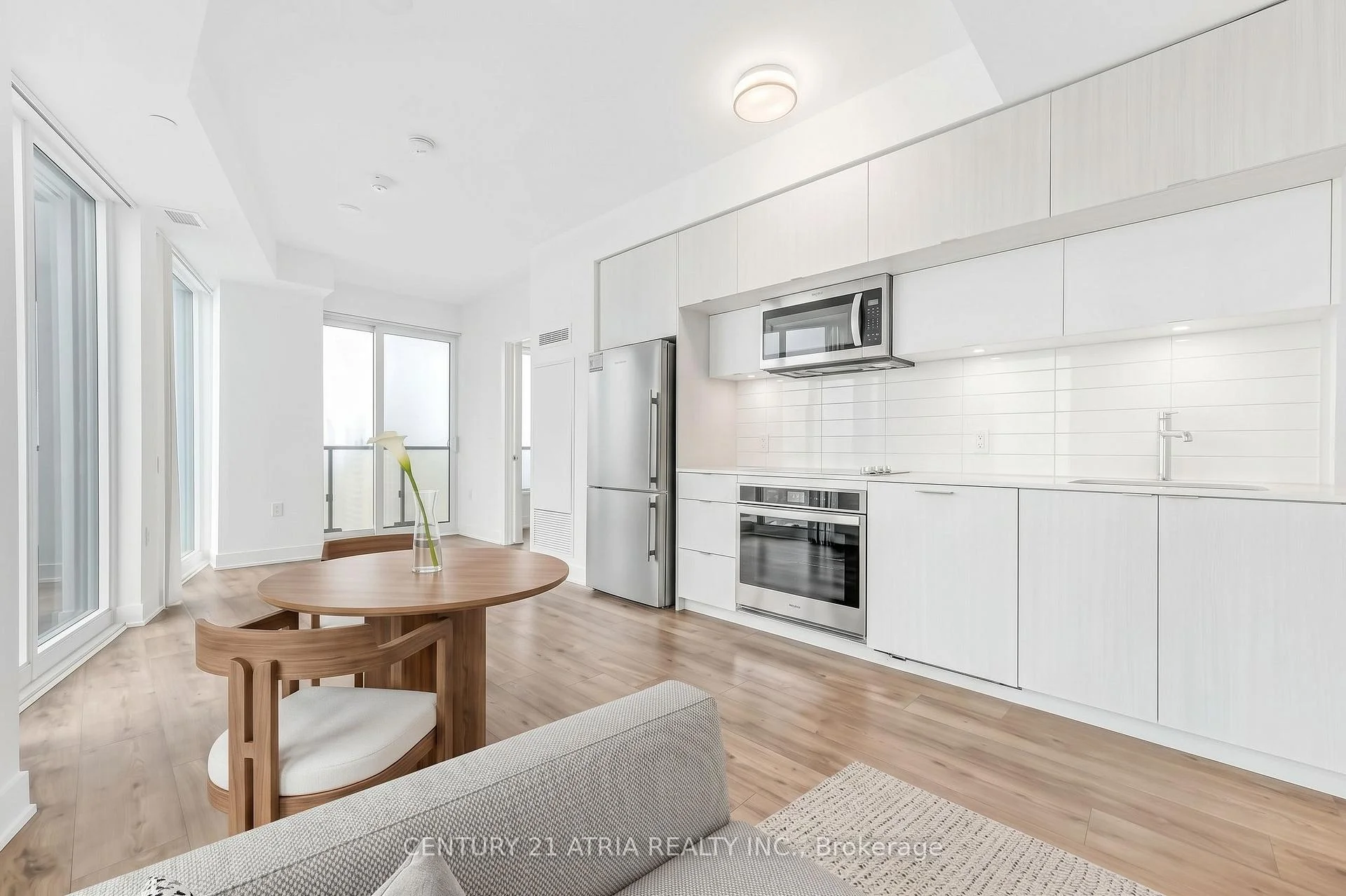 Photo 3 of Unit 3308, 575 Bloor Street E, Toronto, North St. James Town — HOMEH