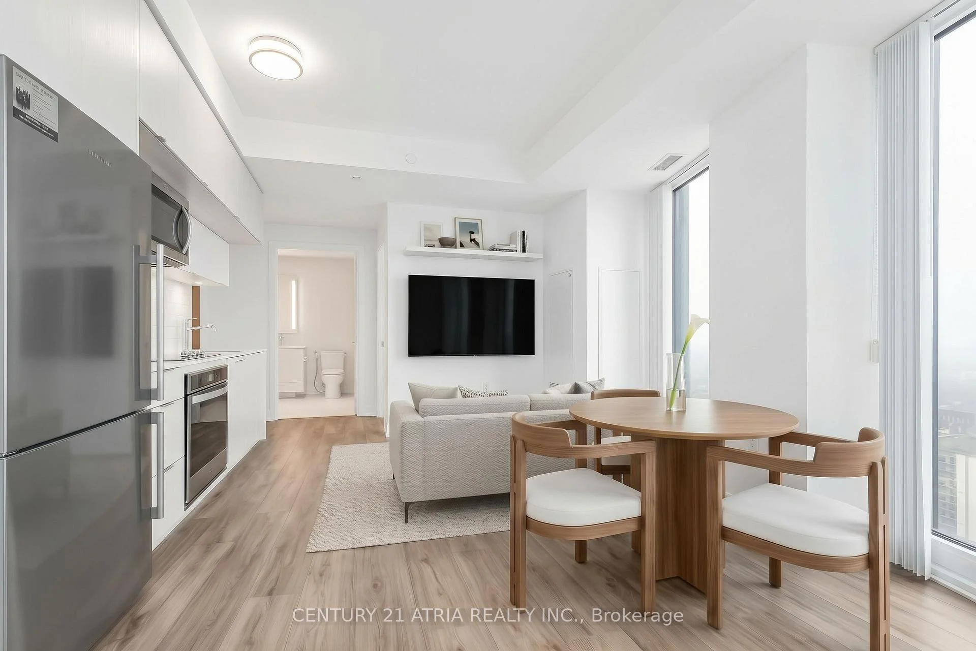 Photo 4 of Unit 3308, 575 Bloor Street E, Toronto, North St. James Town — HOMEH
