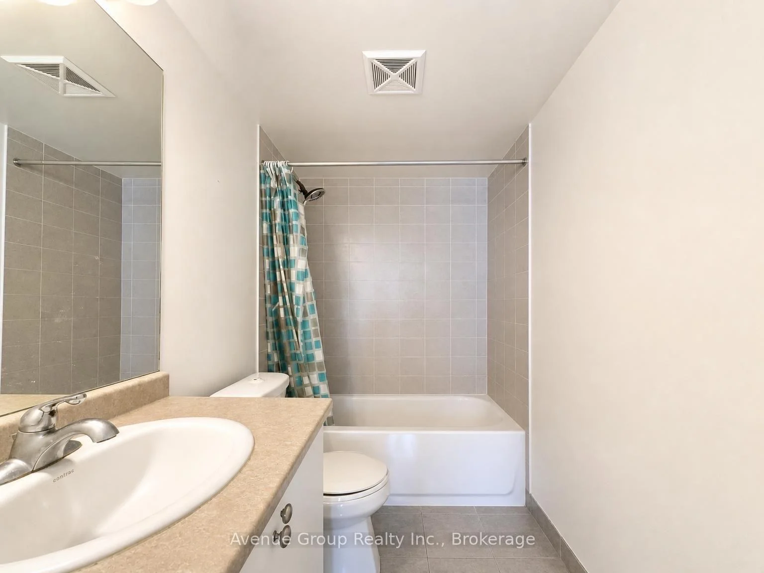 Photo 15 of Unit 527, 35 Saranac Boulevard, Toronto, Englemount-Lawrence — HOMEH