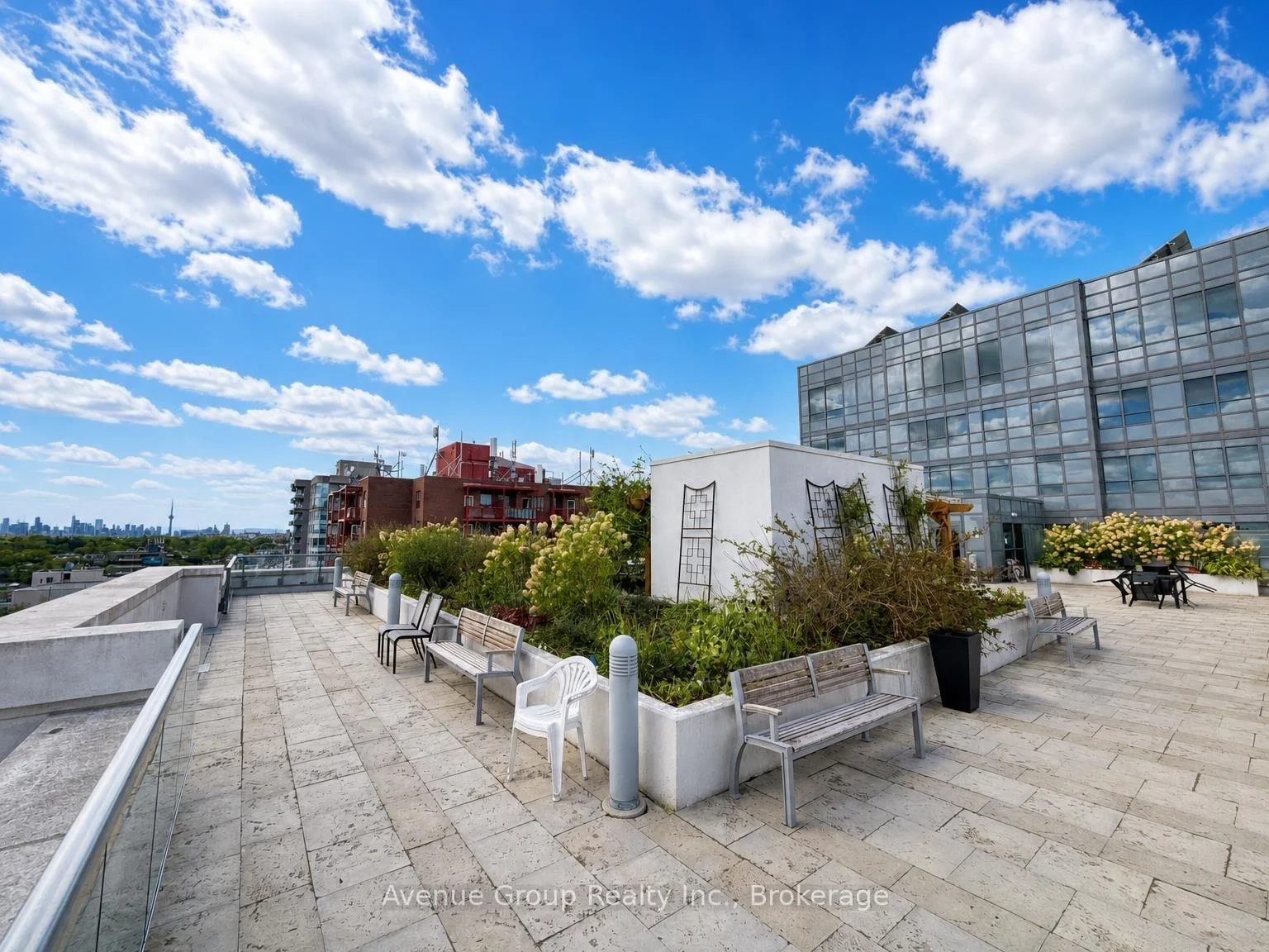 Photo 16 of Unit 527, 35 Saranac Boulevard, Toronto, Englemount-Lawrence — HOMEH