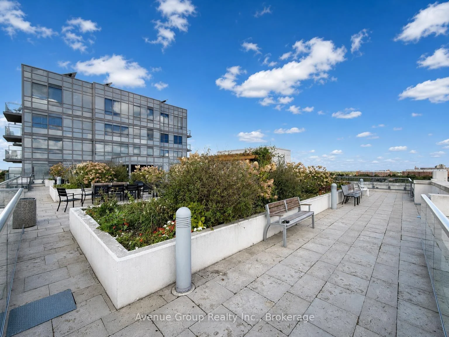 Photo 23 of Unit 527, 35 Saranac Boulevard, Toronto, Englemount-Lawrence — HOMEH