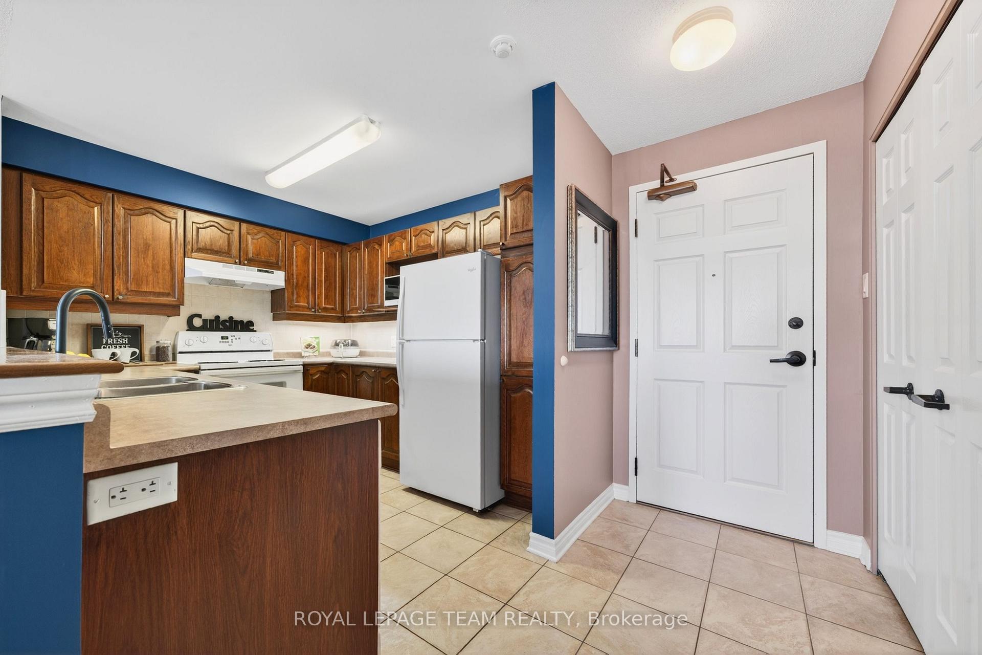 Photo 15 of Unit 811, 120 Grant Carman Drive, Ottawa, Borden Farm/Stewart Farm/Carleton Heights/Parkwood Hills — HOMEH