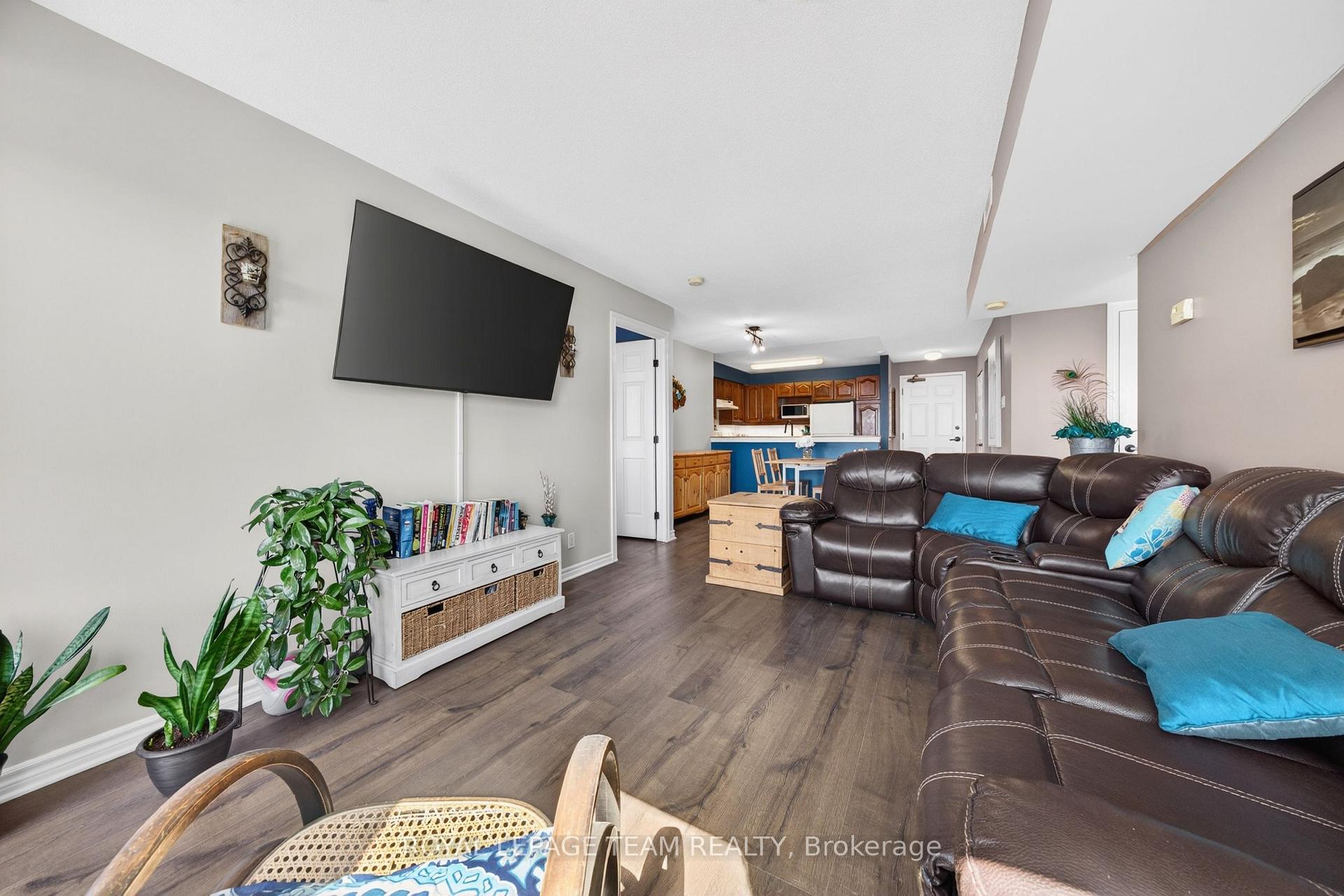 Photo 26 of Unit 811, 120 Grant Carman Drive, Ottawa, Borden Farm/Stewart Farm/Carleton Heights/Parkwood Hills — HOMEH