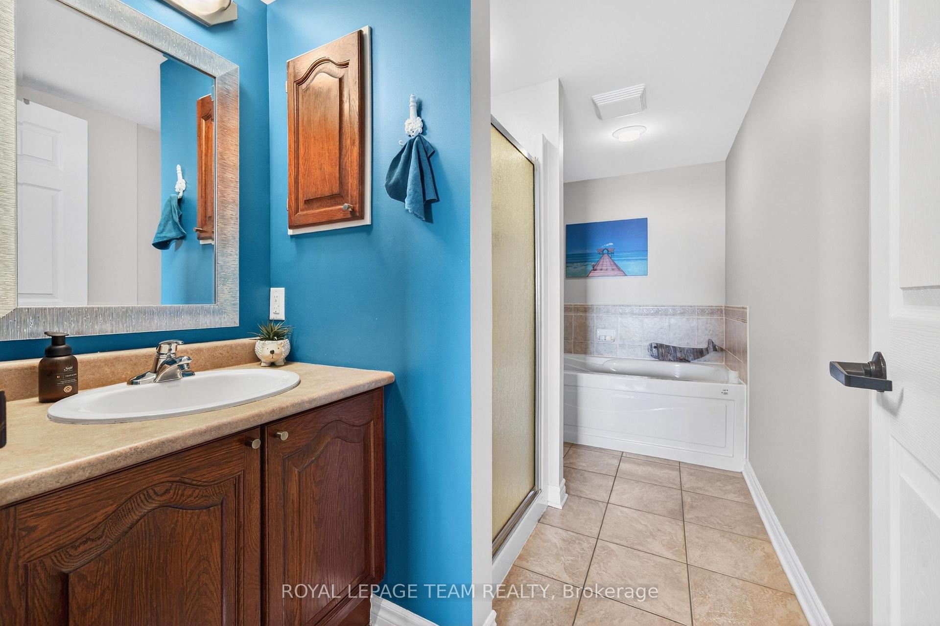 Photo 32 of Unit 811, 120 Grant Carman Drive, Ottawa, Borden Farm/Stewart Farm/Carleton Heights/Parkwood Hills — HOMEH