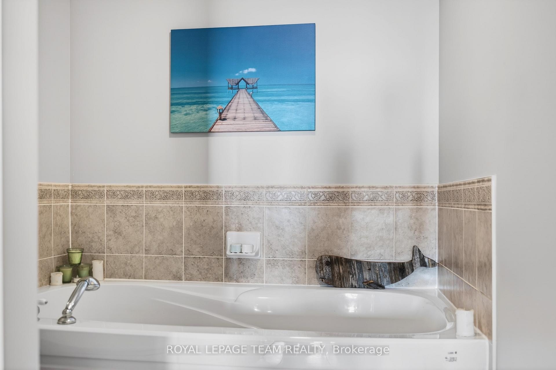 Photo 34 of Unit 811, 120 Grant Carman Drive, Ottawa, Borden Farm/Stewart Farm/Carleton Heights/Parkwood Hills — HOMEH