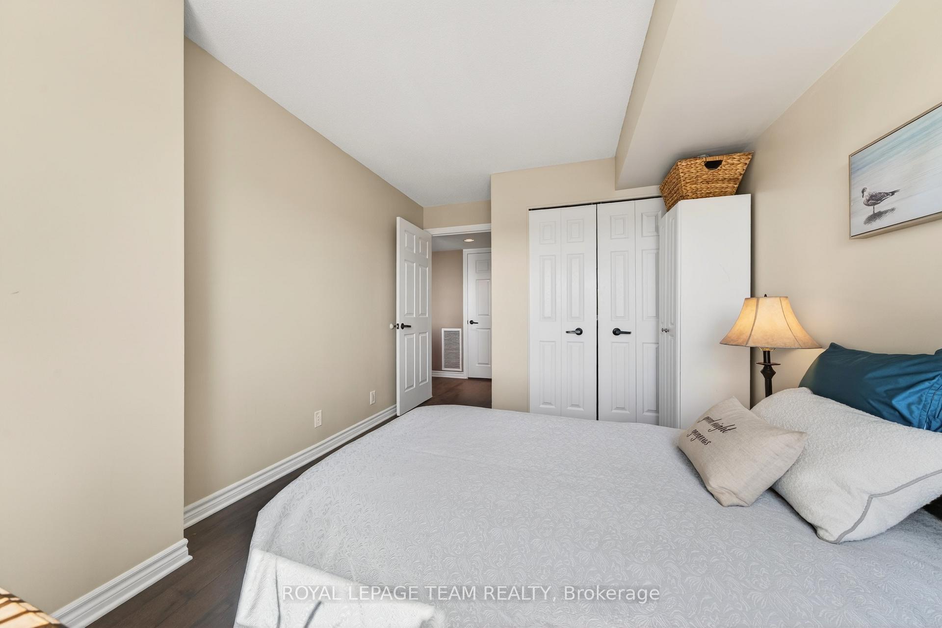 Photo 38 of Unit 811, 120 Grant Carman Drive, Ottawa, Borden Farm/Stewart Farm/Carleton Heights/Parkwood Hills — HOMEH