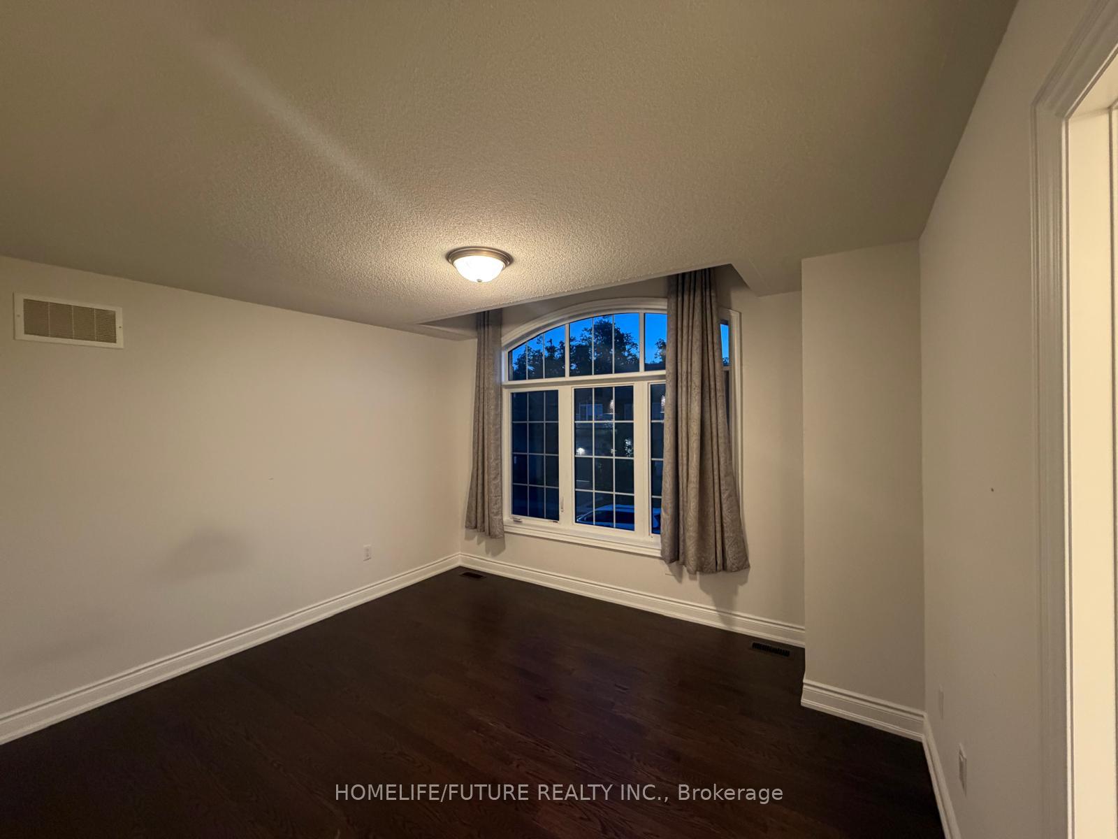 Photo 19 of Unit Main & 2nd, 45 Pristine Trail, Cavan Monaghan, Cavan Twp — HOMEH
