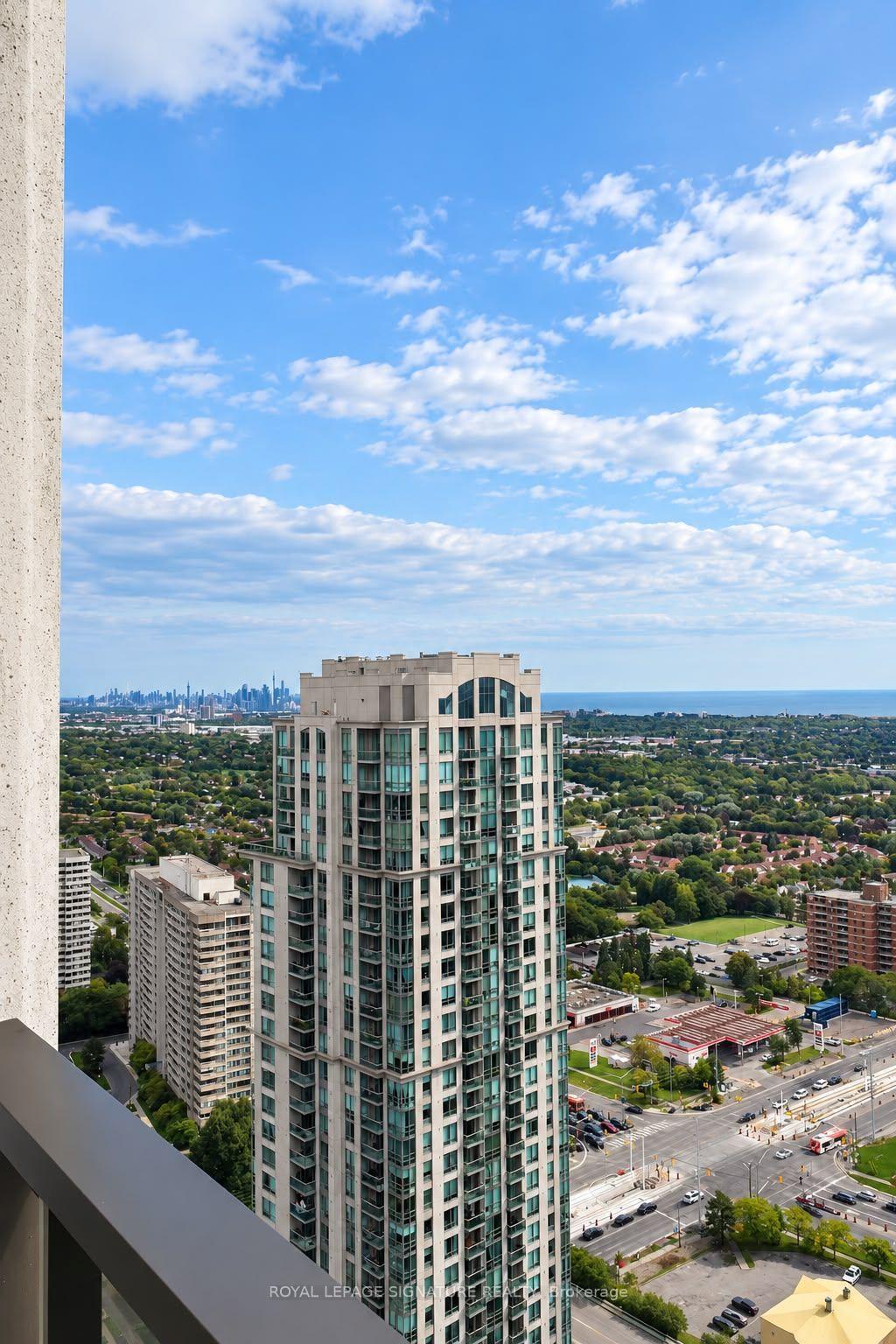 Front of Unit 3306, 36 Elm Drive
