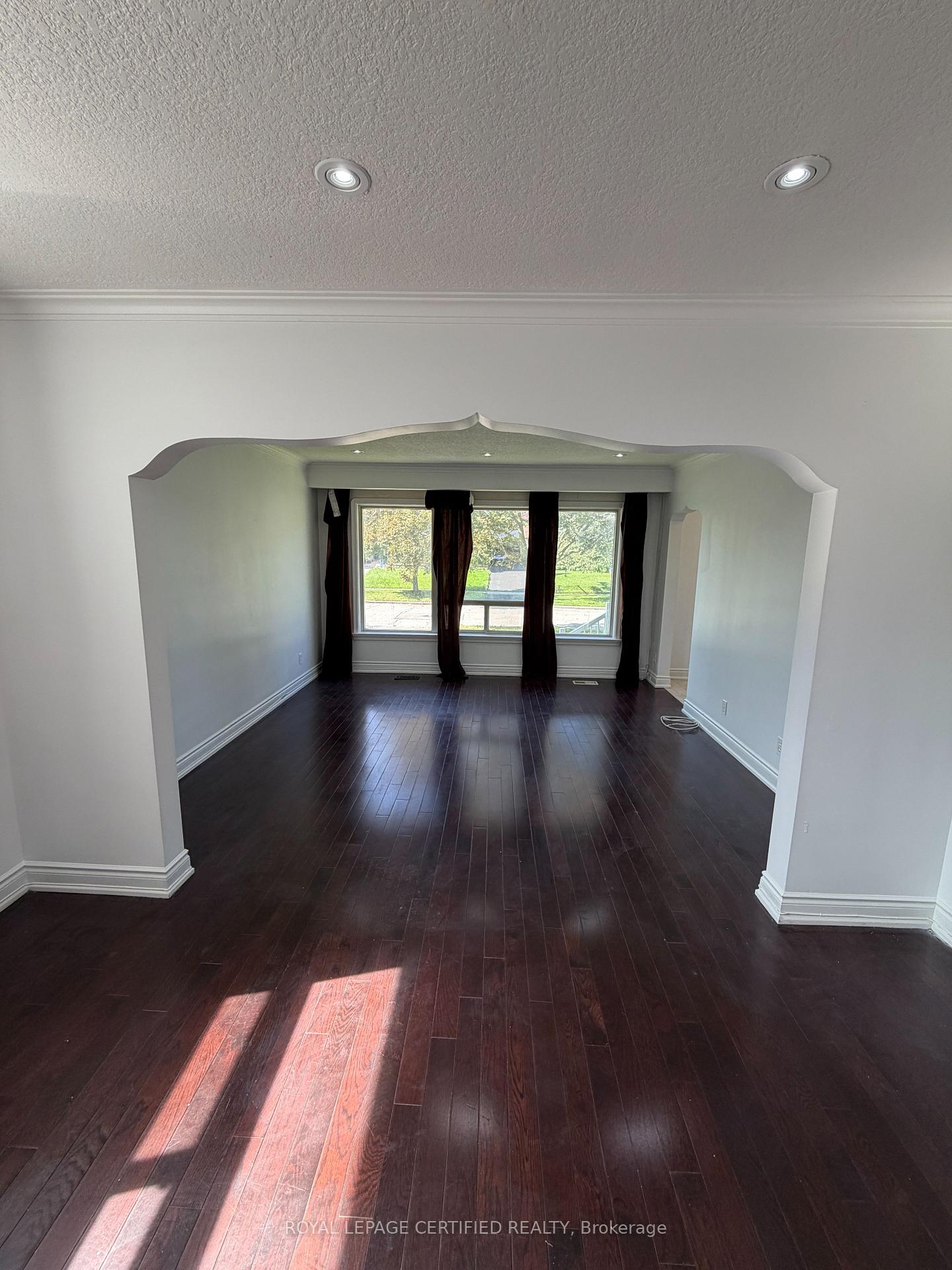 Photo 17 of Unit Main, 109 Hiscock Boulevard, Scarborough, Woburn — HOMEH