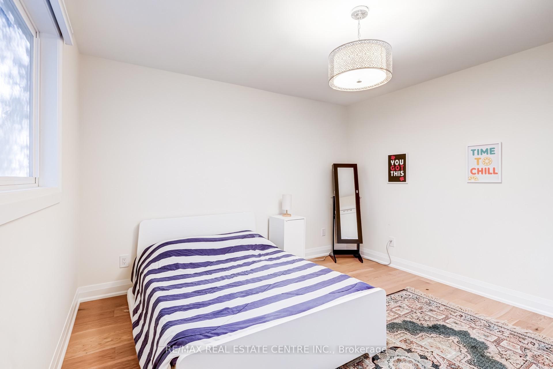 Photo 19 of Unit Upper Level, 167 Whitchurch Mews, Mississauga, Cooksville — HOMEH