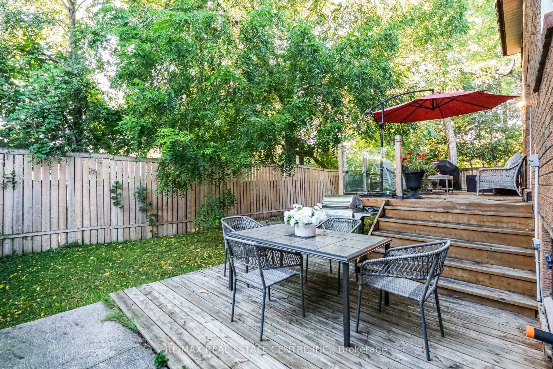 Photo 27 of Unit Upper Level, 167 Whitchurch Mews, Mississauga, Cooksville — HOMEH