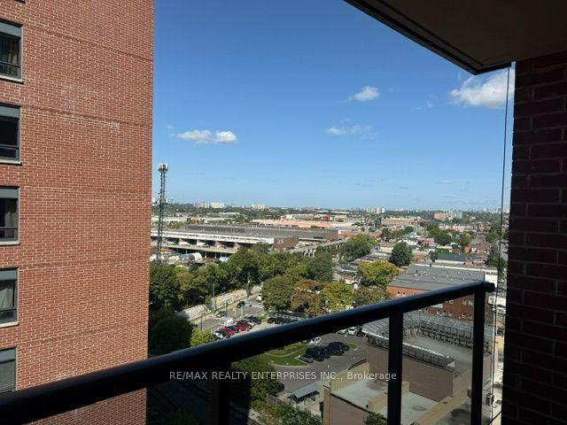 Photo 33 of Unit 1310, 61 Heintzman Street, Toronto, Junction Area — HOMEH