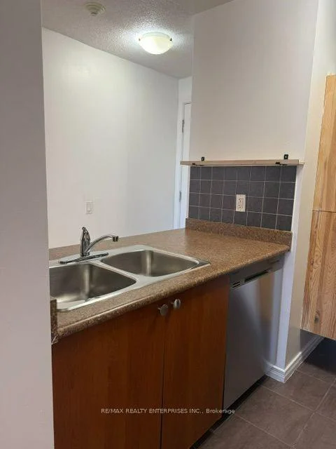 Photo 7 of Unit 1310, 61 Heintzman Street, Toronto, Junction Area — HOMEH