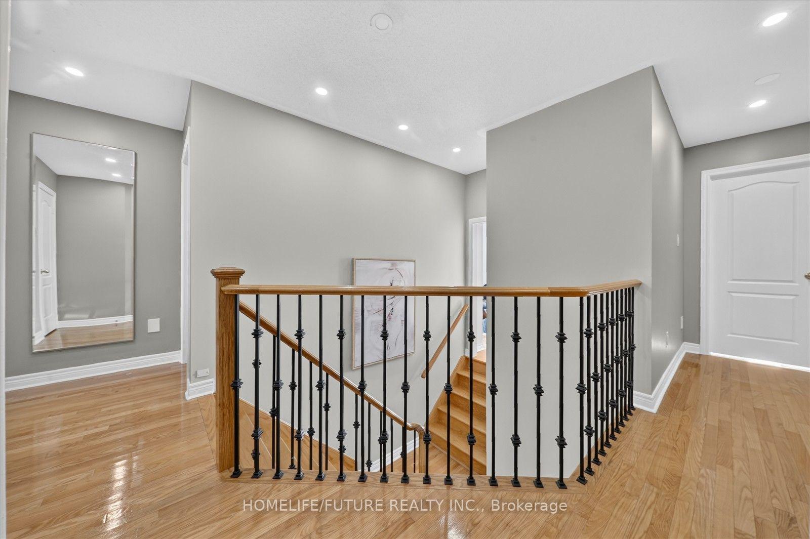 Photo 16 of 65 Middlecote Drive, Ajax, Northeast Ajax — HOMEH