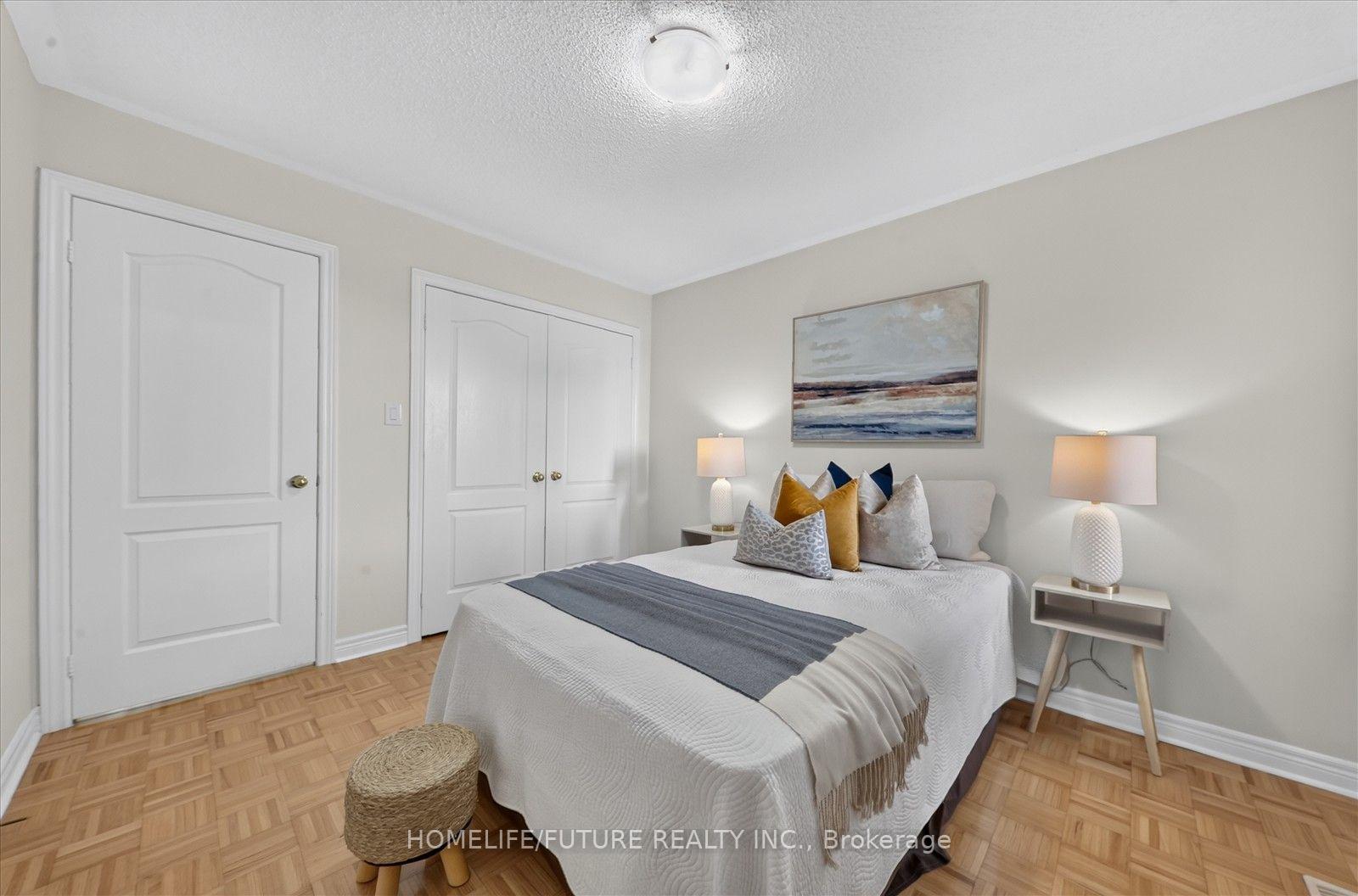 Photo 20 of 65 Middlecote Drive, Ajax, Northeast Ajax — HOMEH