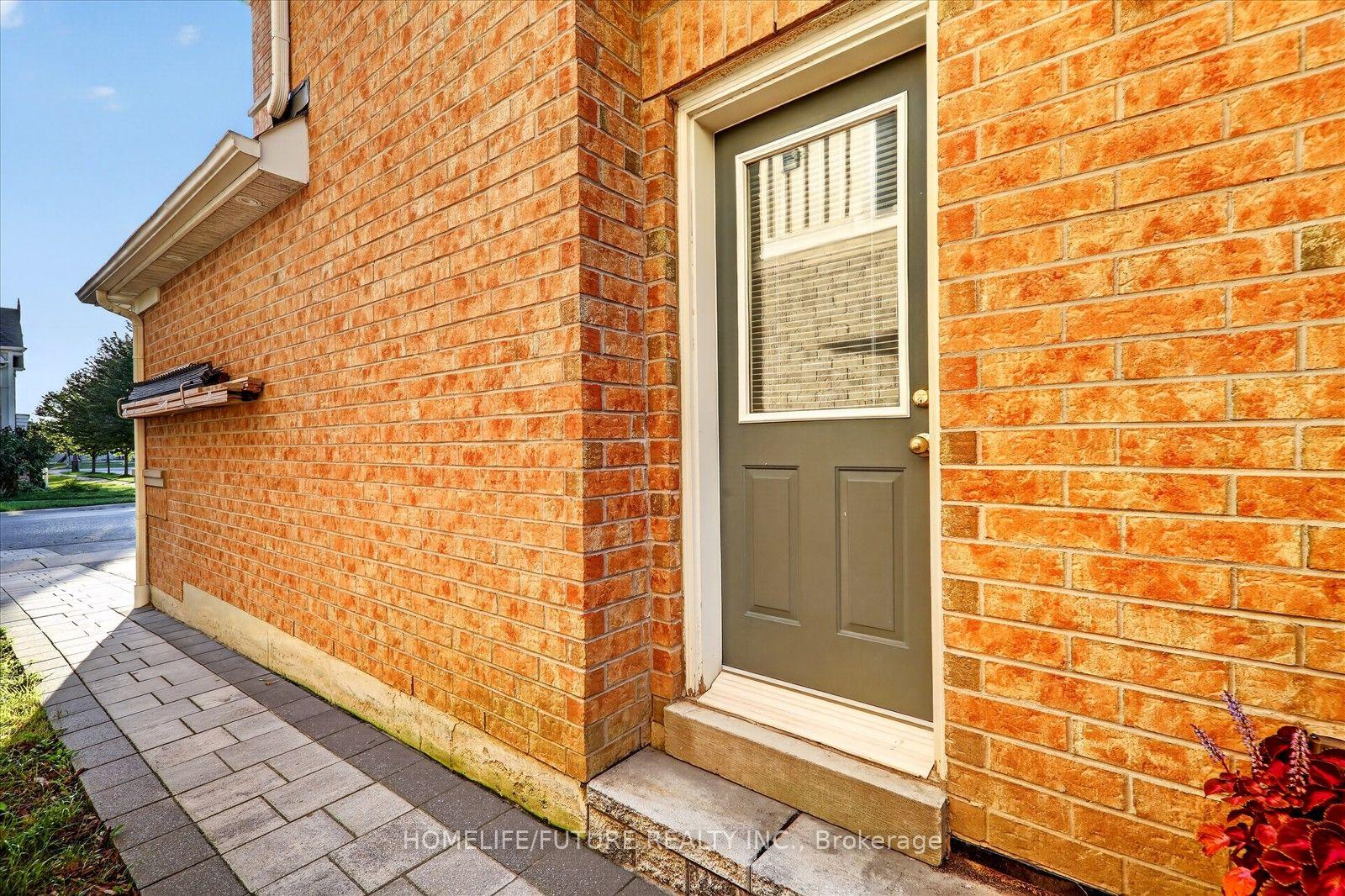 Photo 25 of 65 Middlecote Drive, Ajax, Northeast Ajax — HOMEH