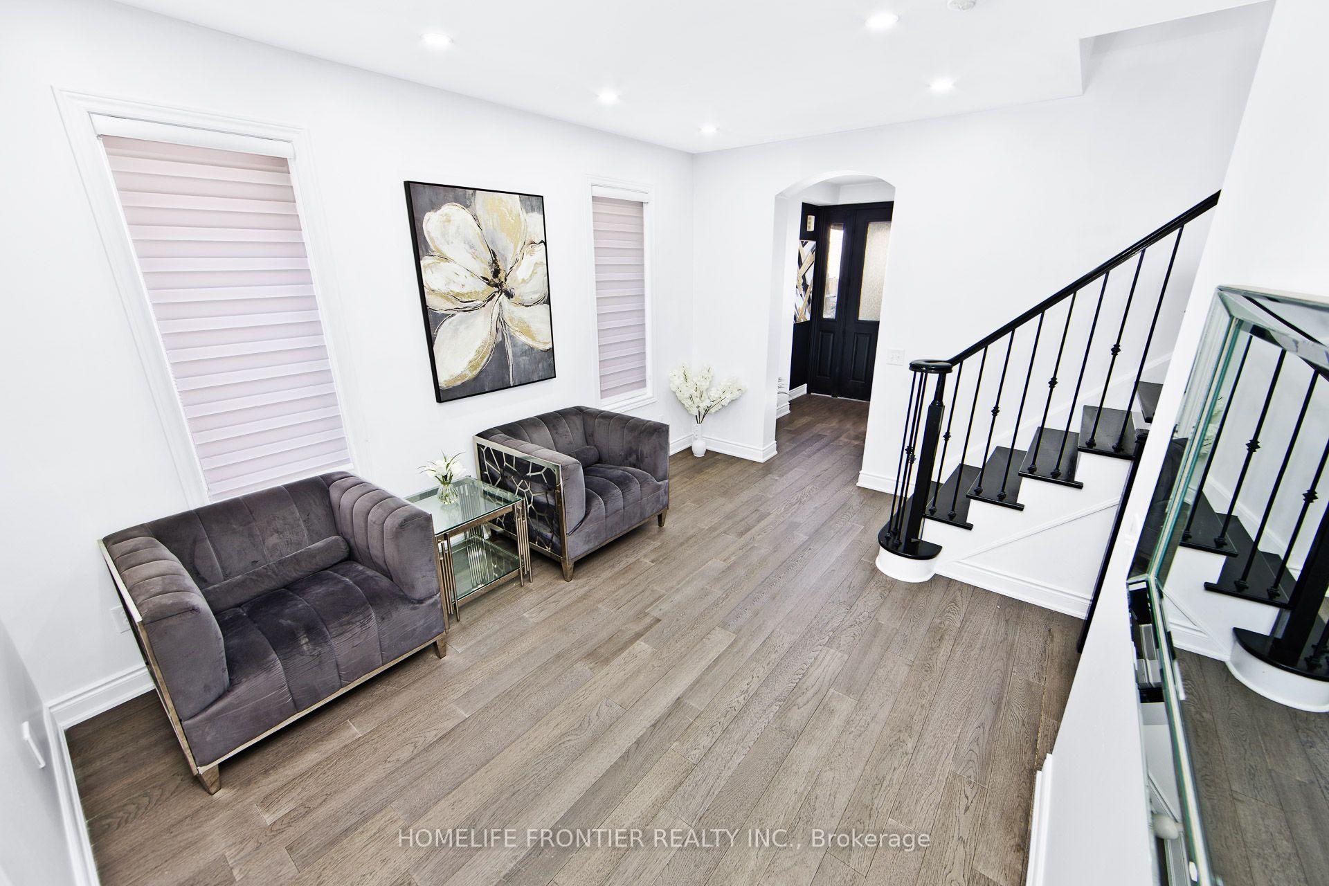 Photo 6 of 112 Narbonne Crescent, Hamilton, Stoney Creek — HOMEH