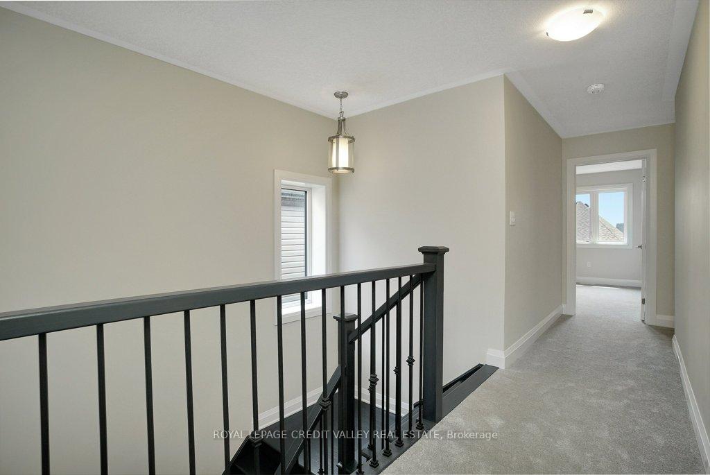 Photo 15 of 375 Chokecherry Crescent, Waterloo, Columbia Forest/Clair Hills — HOMEH