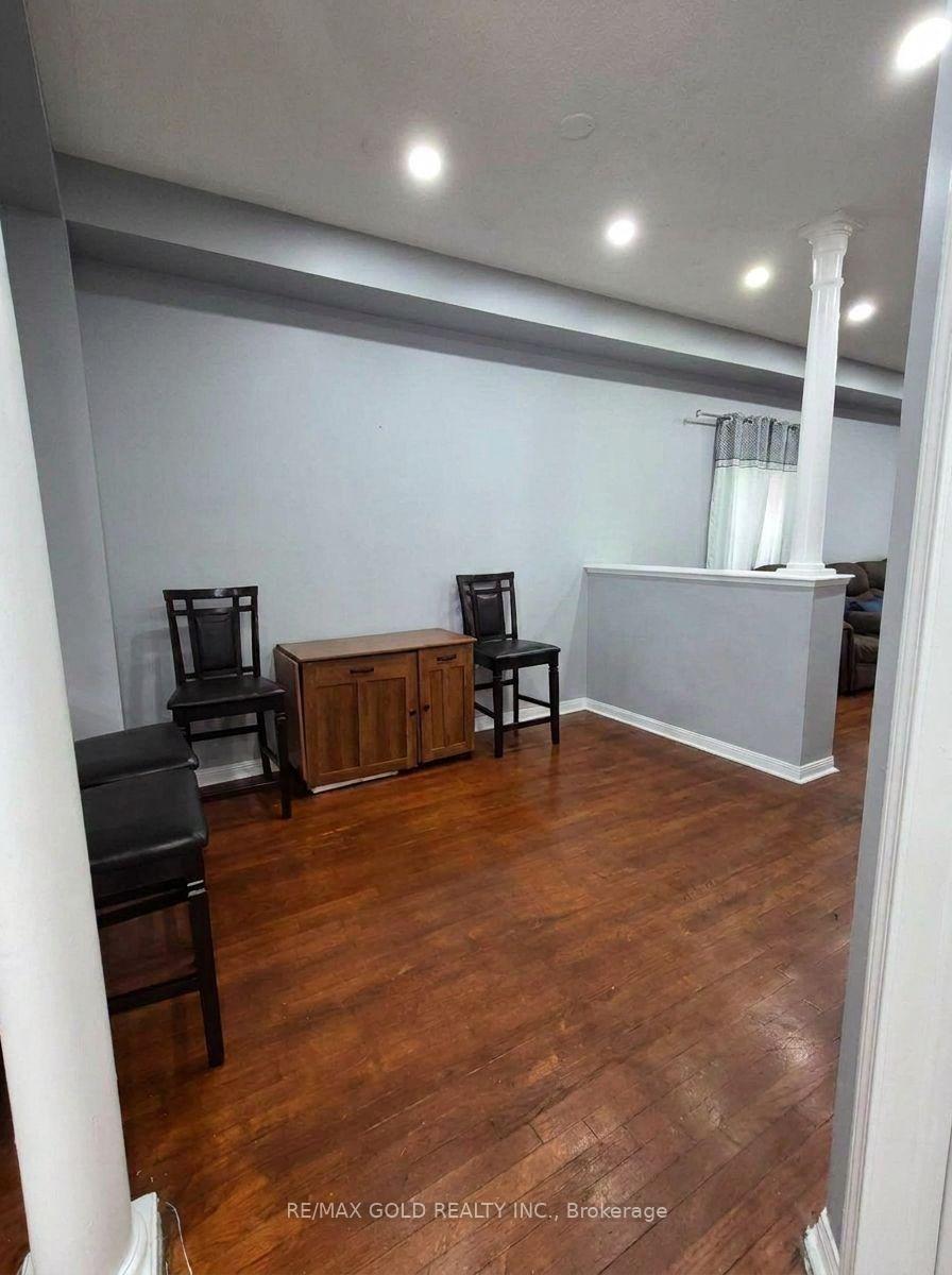 Photo 6 of 22 Blue Whale Boulevard, Brampton, Sandringham-Wellington — HOMEH