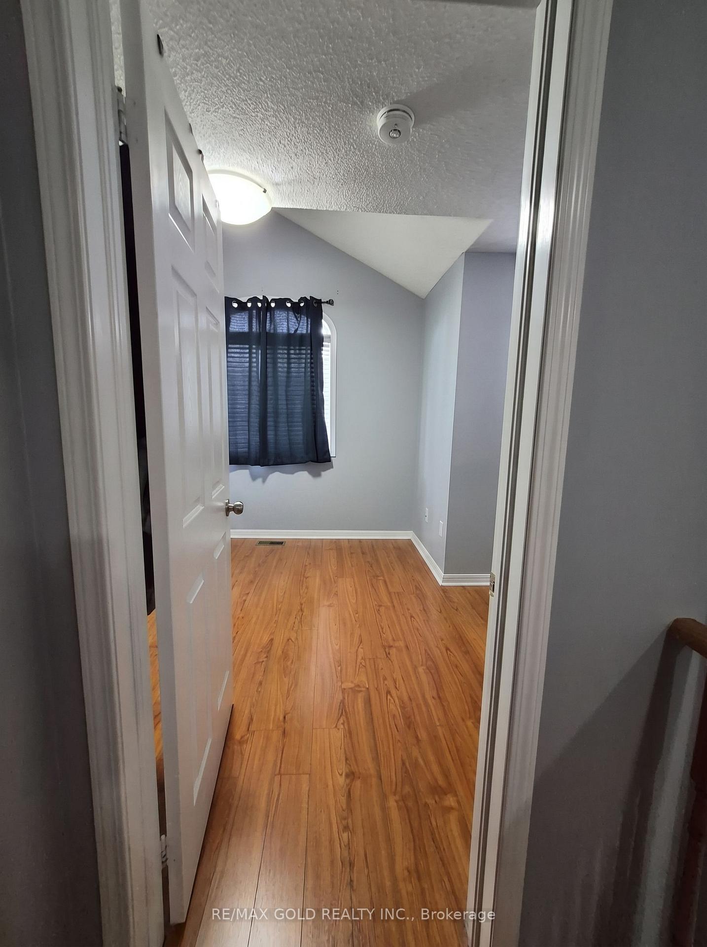 Photo 16 of 22 Blue Whale Boulevard, Brampton, Sandringham-Wellington — HOMEH