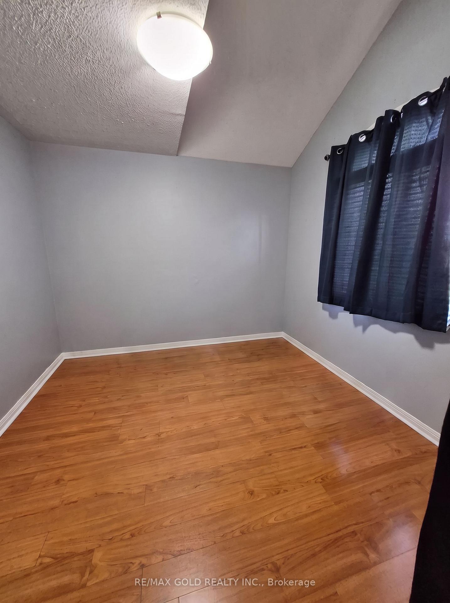 Photo 19 of 22 Blue Whale Boulevard, Brampton, Sandringham-Wellington — HOMEH