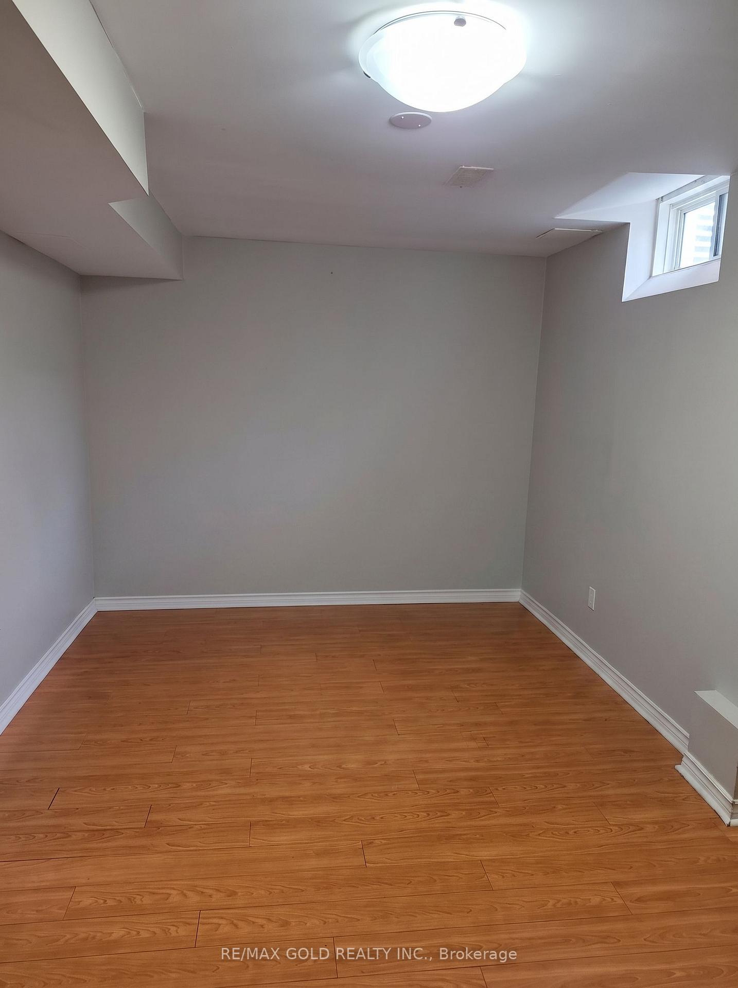 Photo 21 of 22 Blue Whale Boulevard, Brampton, Sandringham-Wellington — HOMEH