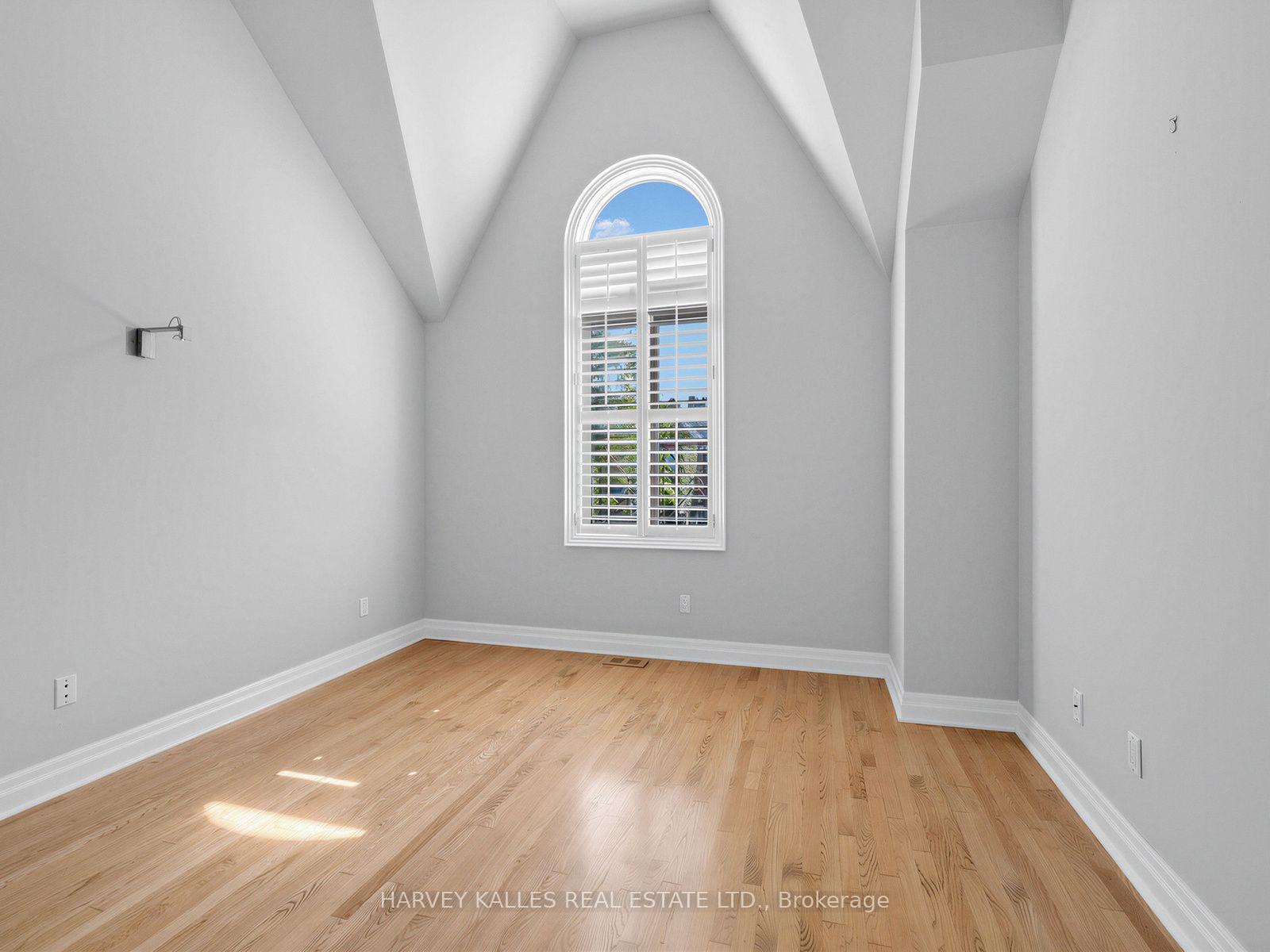 Photo 15 of 26 Marlborough Avenue, Toronto, The Annex — HOMEH