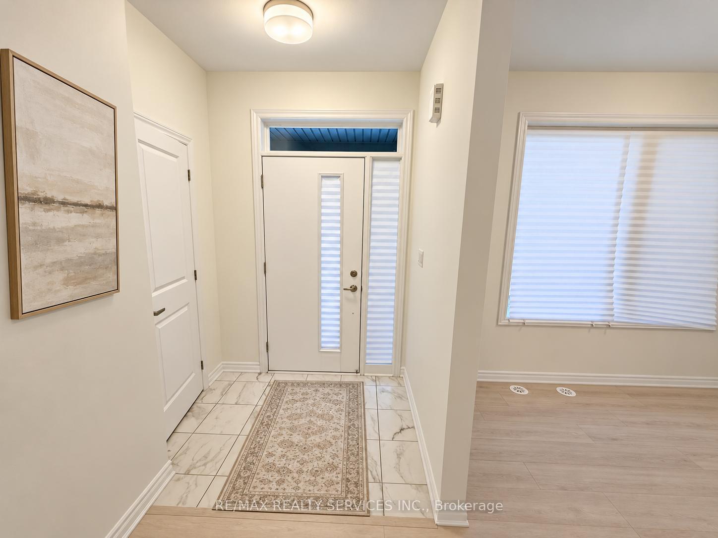 Photo 8 of 48 Thornbird Crescent, Brampton, Northwest Brampton — HOMEH