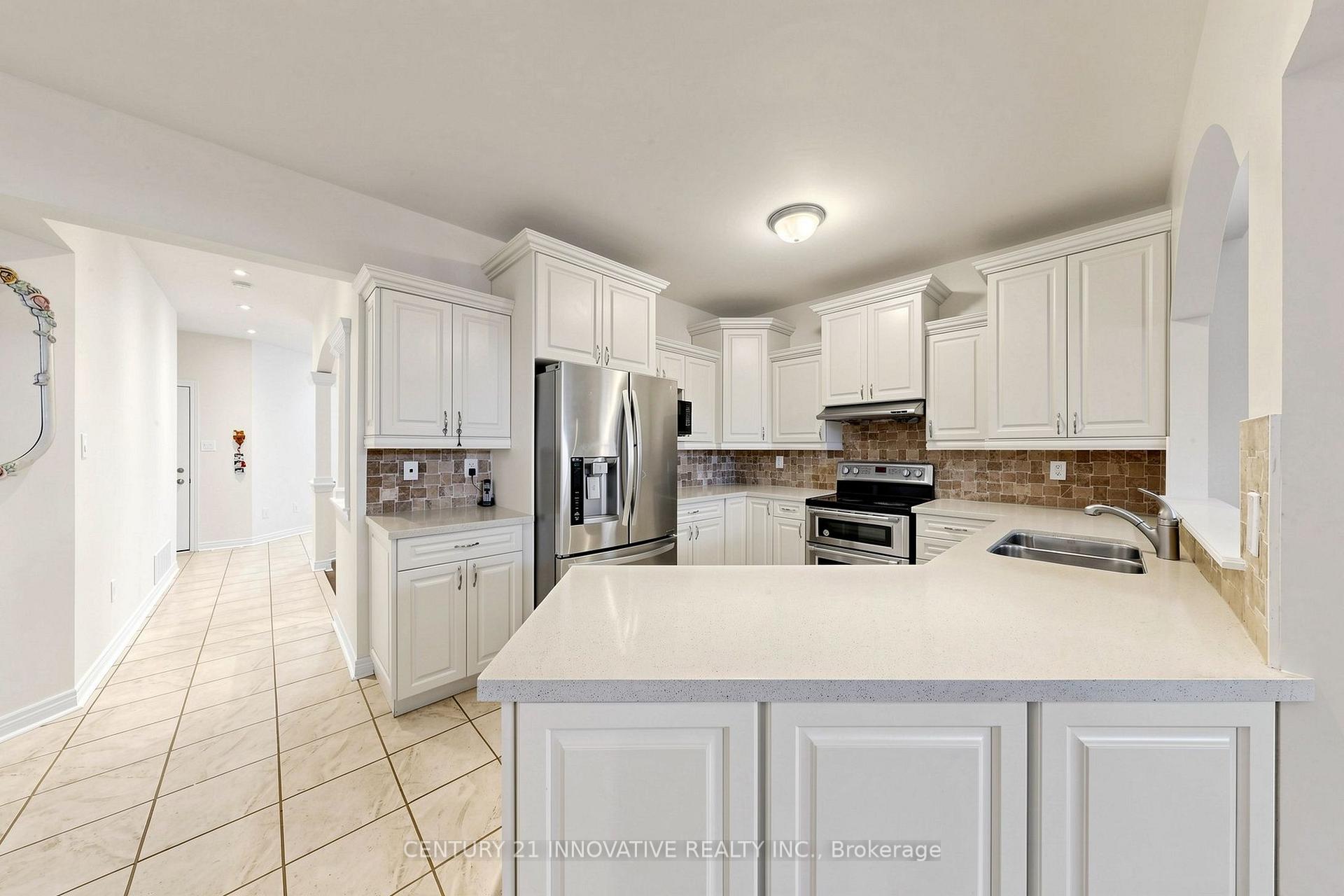 Photo 16 of 55 Sharplin Drive, Ajax, South East — HOMEH