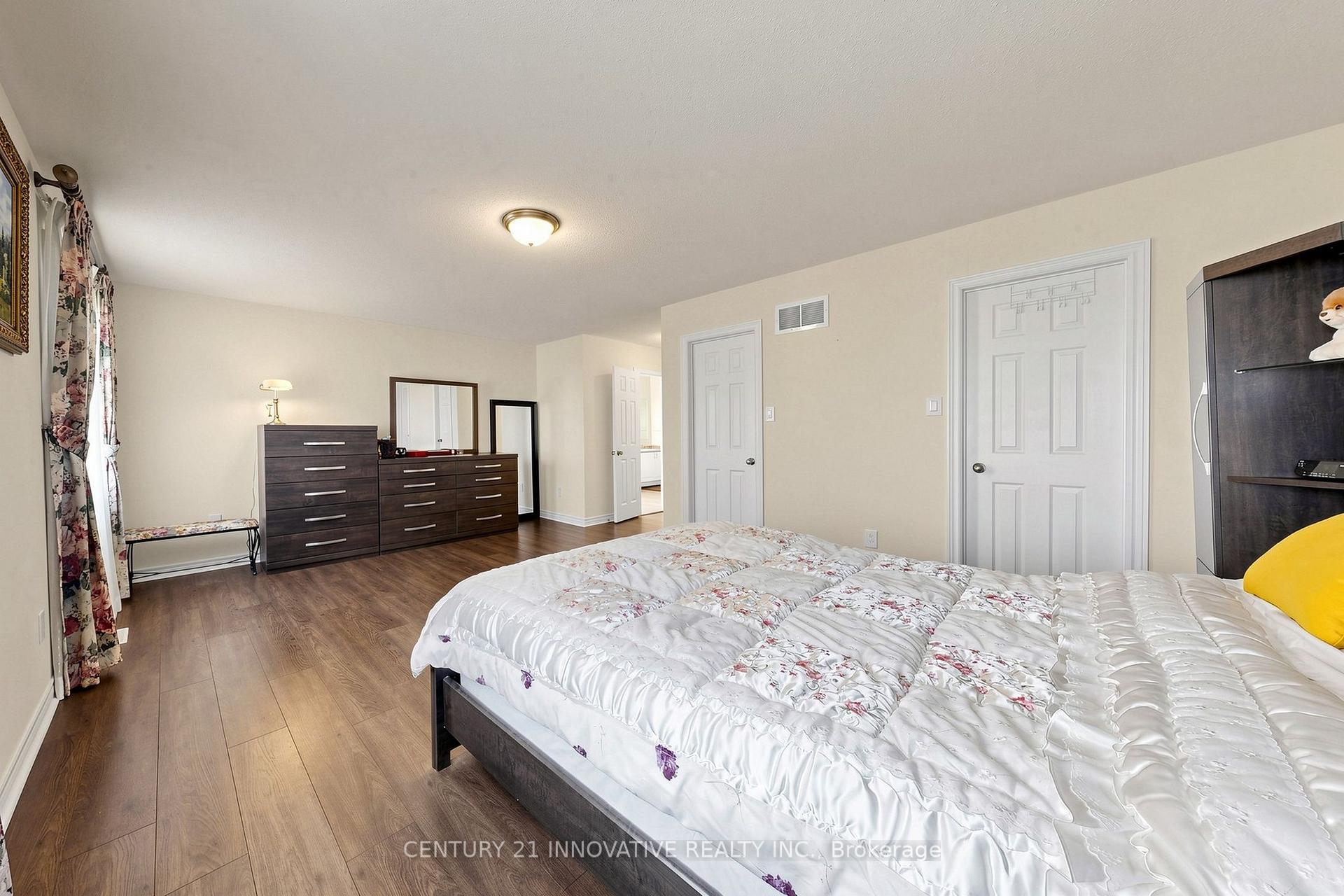 Photo 28 of 55 Sharplin Drive, Ajax, South East — HOMEH