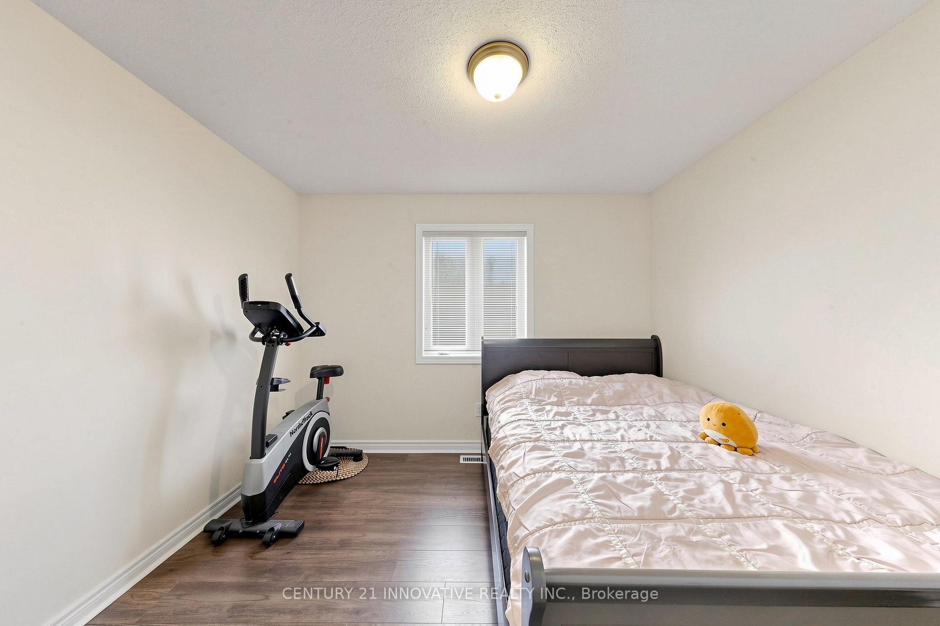 Photo 37 of 55 Sharplin Drive, Ajax, South East — HOMEH