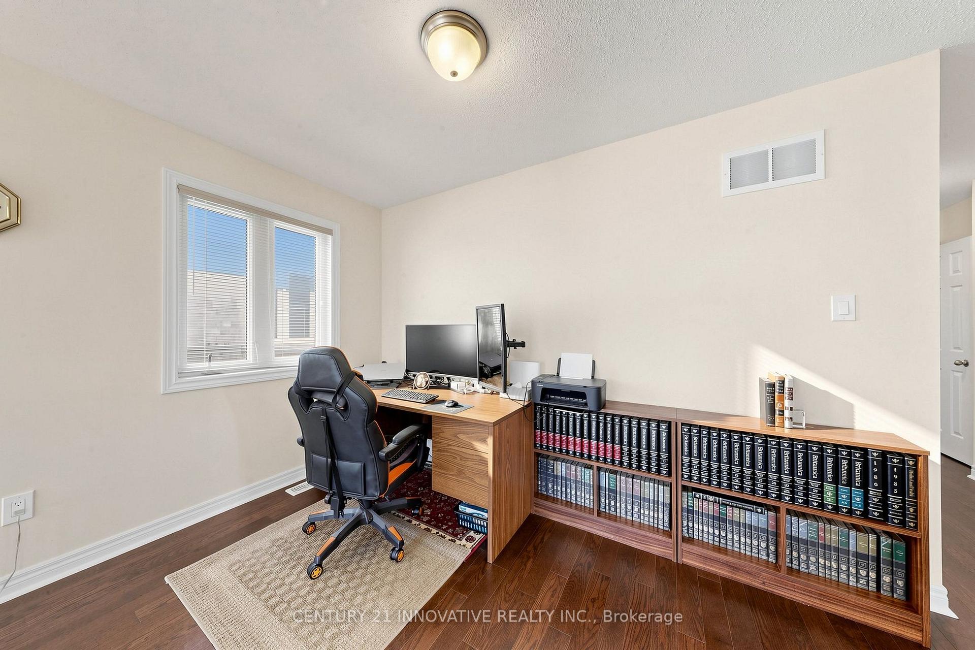 Photo 38 of 55 Sharplin Drive, Ajax, South East — HOMEH