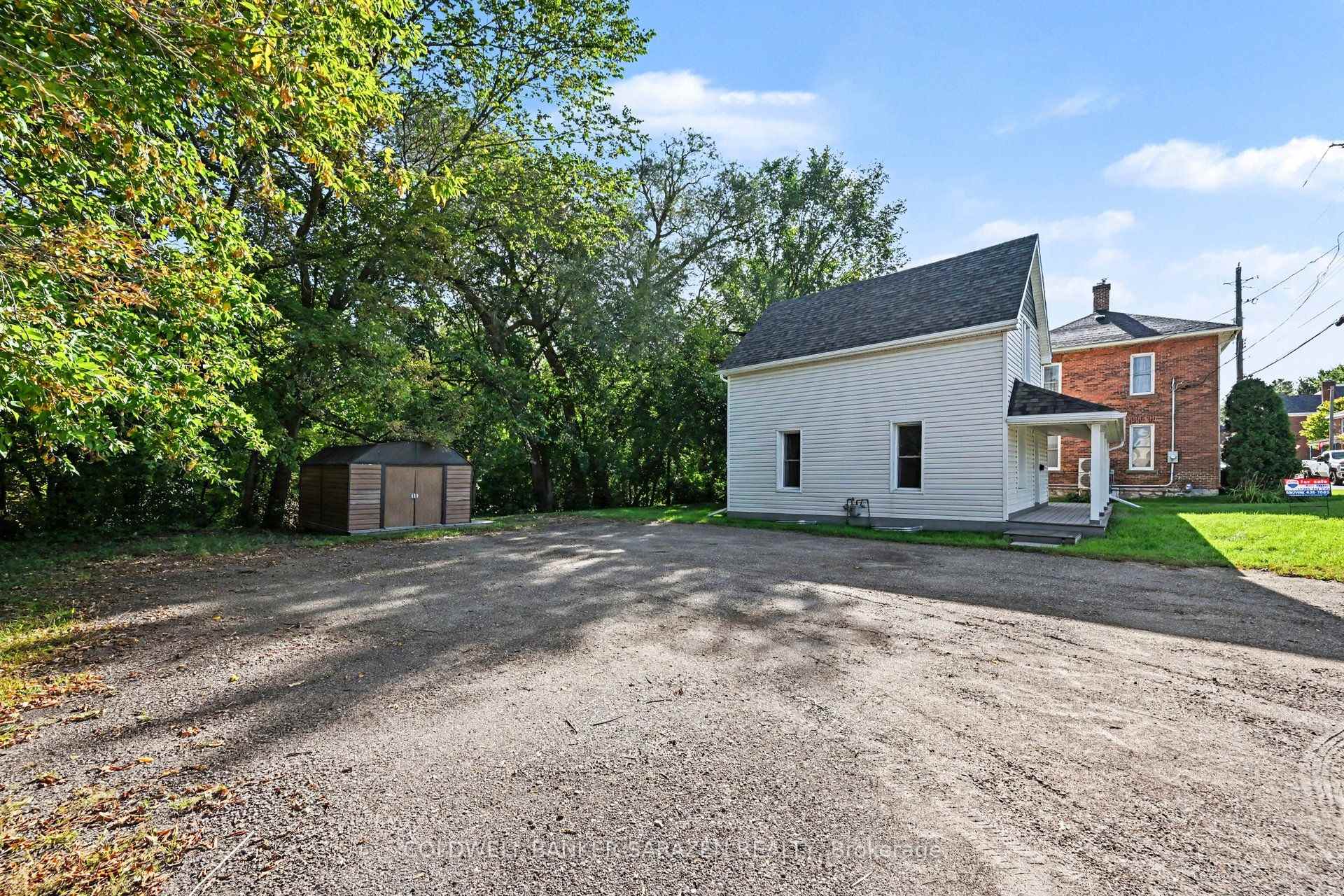 Photo 6 of 447 Raglan Street S, Renfrew, Renfrew — HOMEH