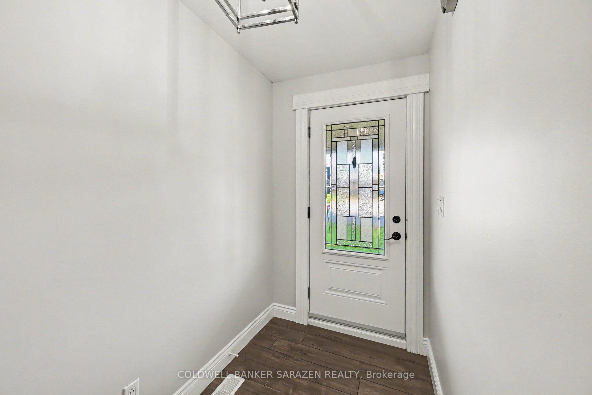 Photo 7 of 447 Raglan Street S, Renfrew, Renfrew — HOMEH