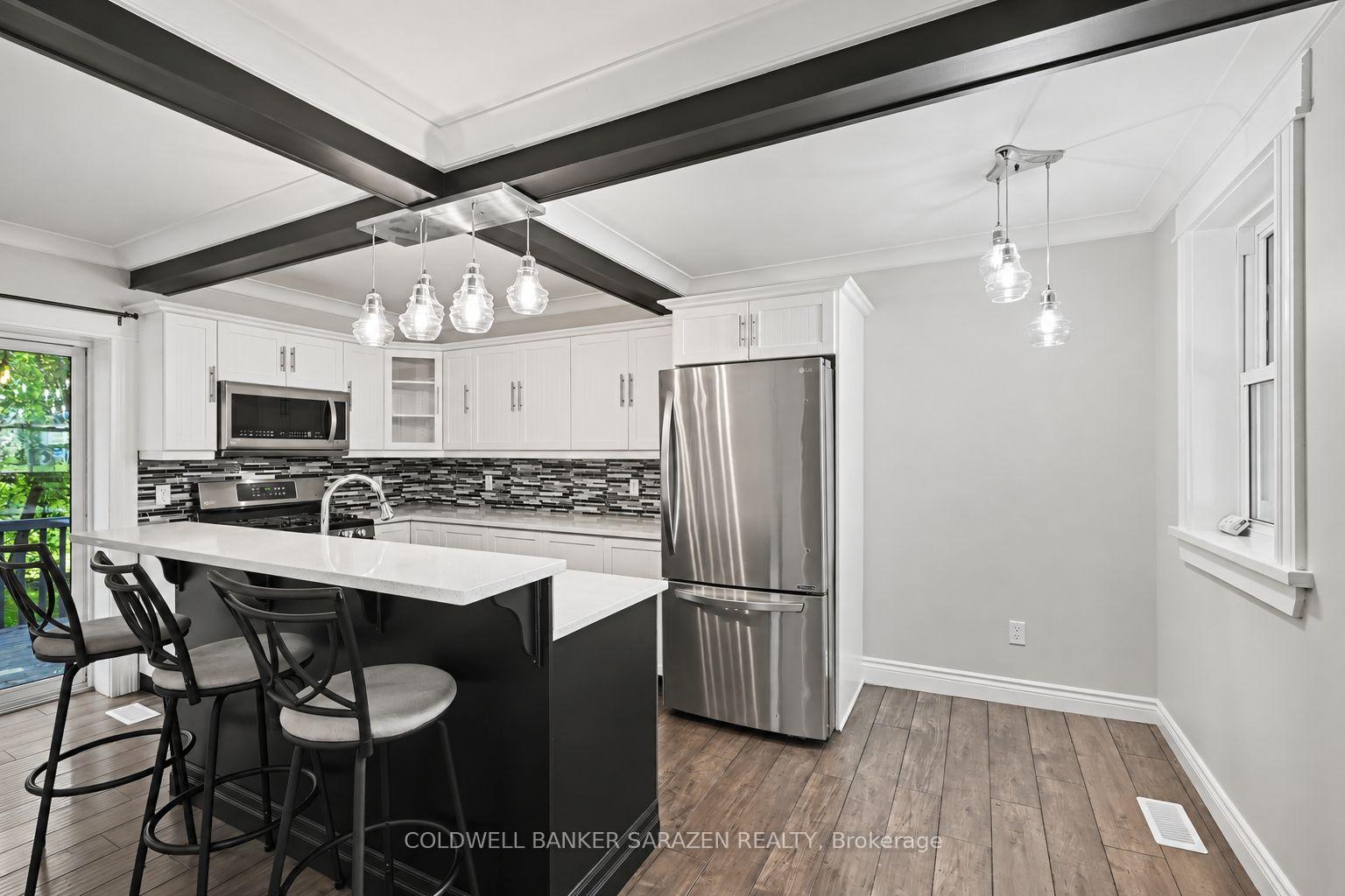 Photo 20 of 447 Raglan Street S, Renfrew, Renfrew — HOMEH