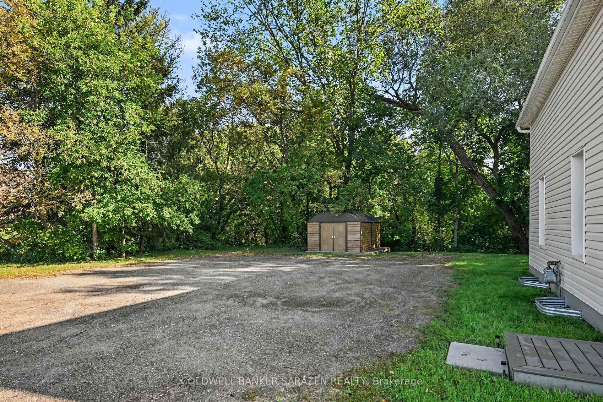 Photo 36 of 447 Raglan Street S, Renfrew, Renfrew — HOMEH