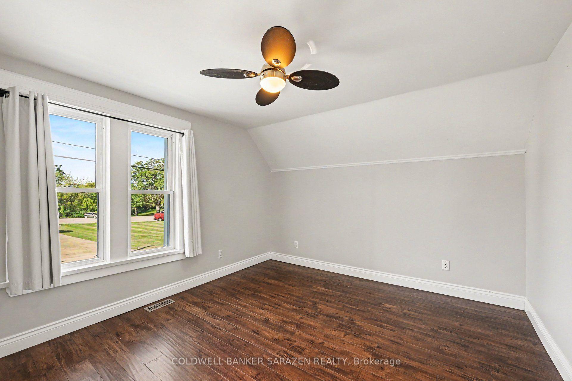 Photo 41 of 447 Raglan Street S, Renfrew, Renfrew — HOMEH