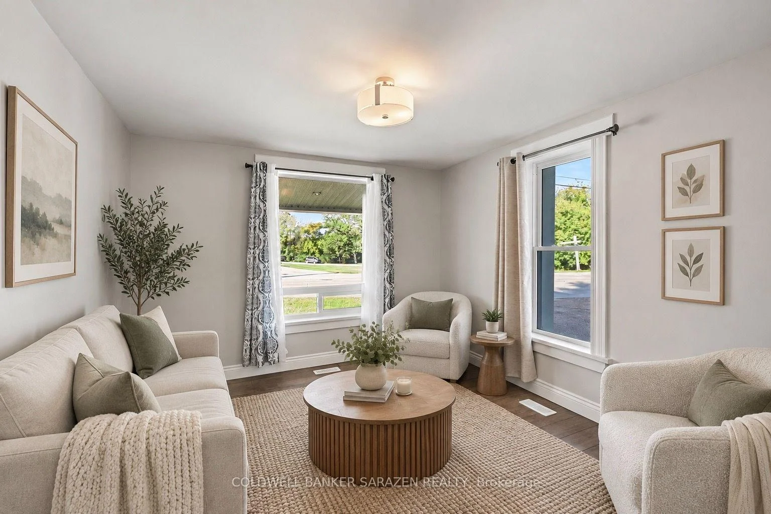 Photo 18 of 447 Raglan Street S, Renfrew, Renfrew — HOMEH