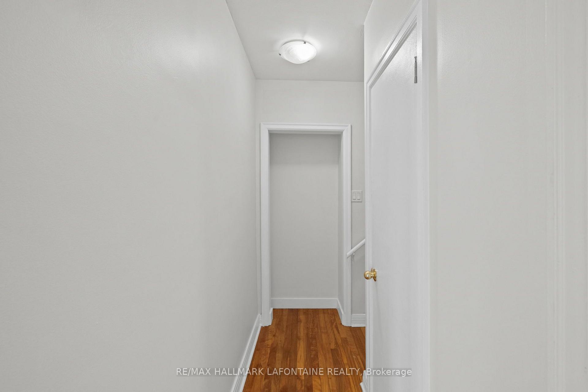 Photo 16 of 828 Roseview Avenue, Ottawa, Britannia Heights — HOMEH