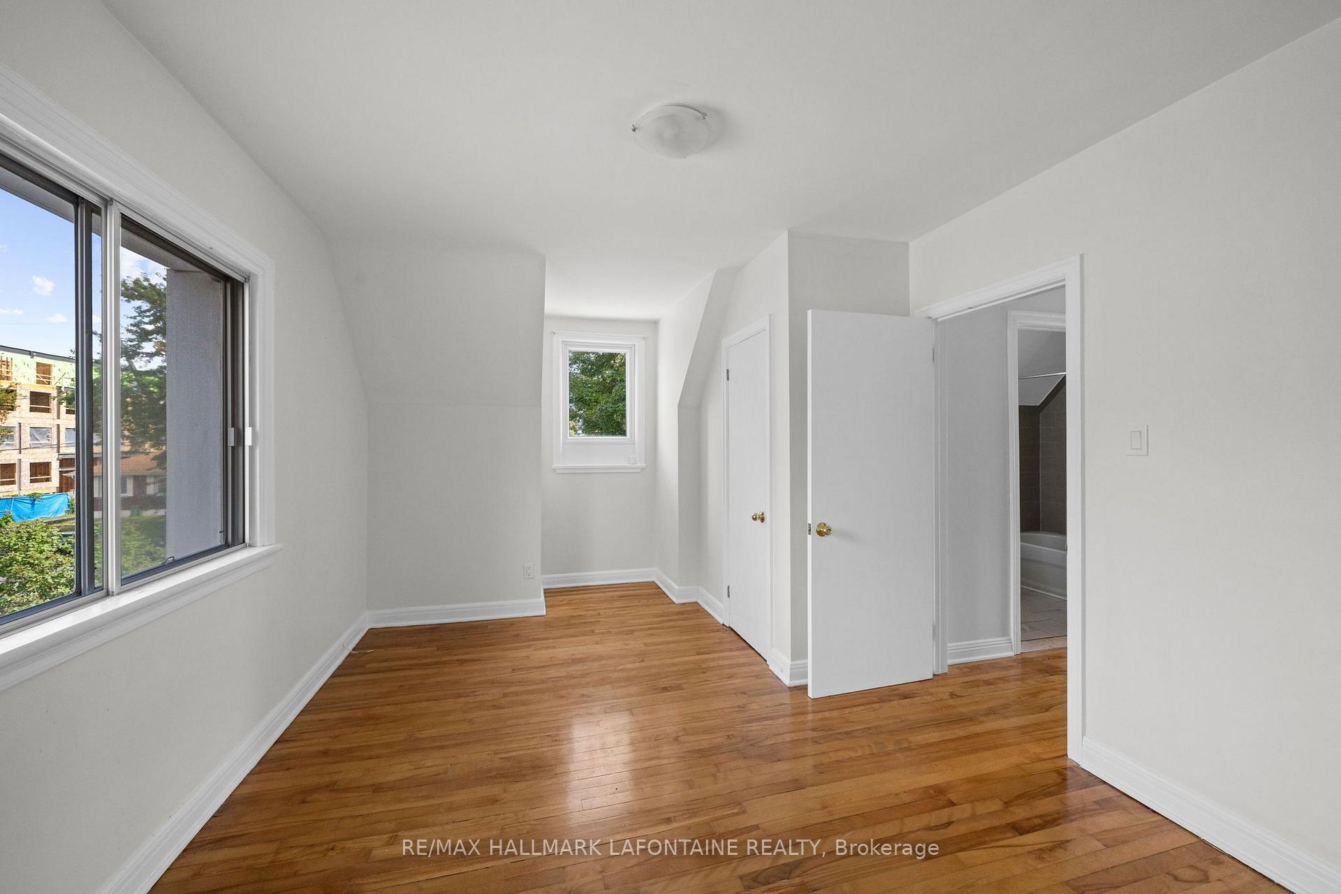 Photo 18 of 828 Roseview Avenue, Ottawa, Britannia Heights — HOMEH