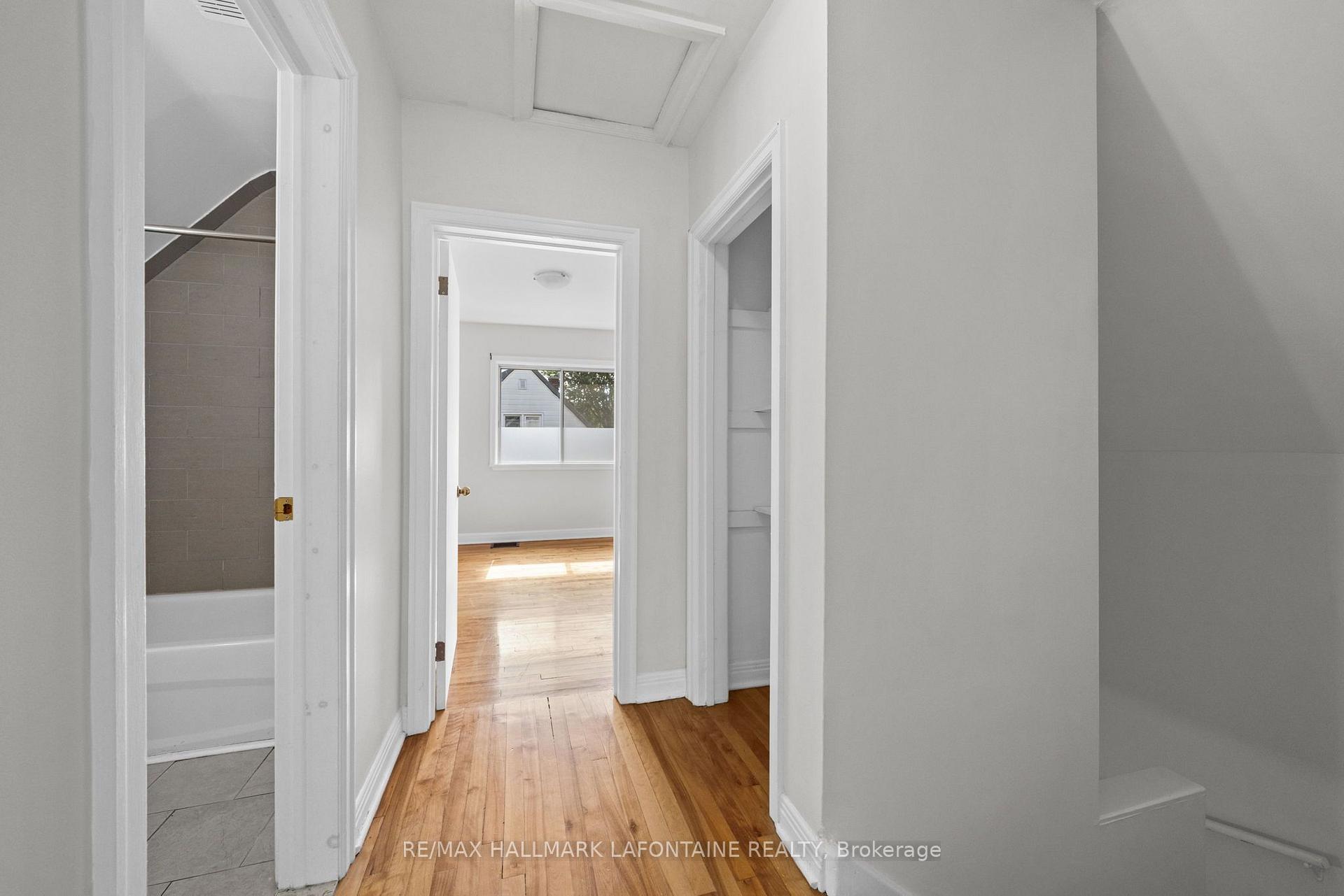 Photo 20 of 828 Roseview Avenue, Ottawa, Britannia Heights — HOMEH